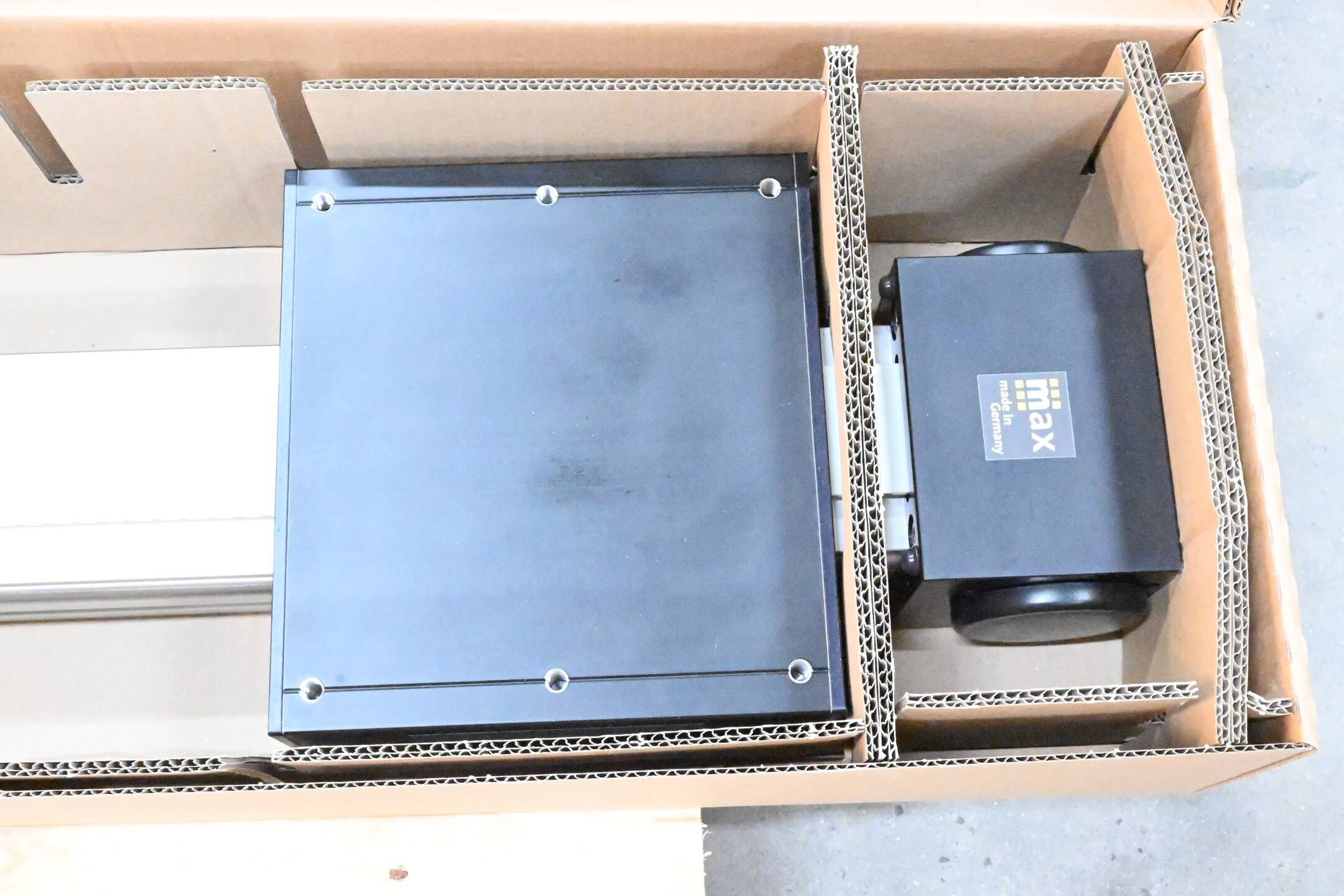 Max GmbH Linearmodul MZK 090.200.1400.33ZnNi.73