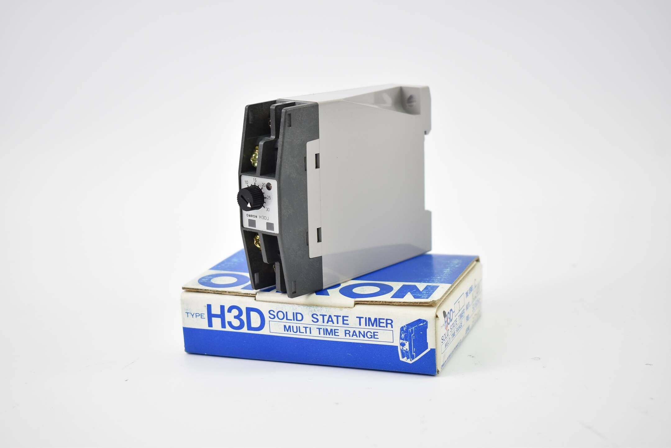 Omron Solid State Timer H3D-J ( AC24V 50-60 Hz ) Serie C