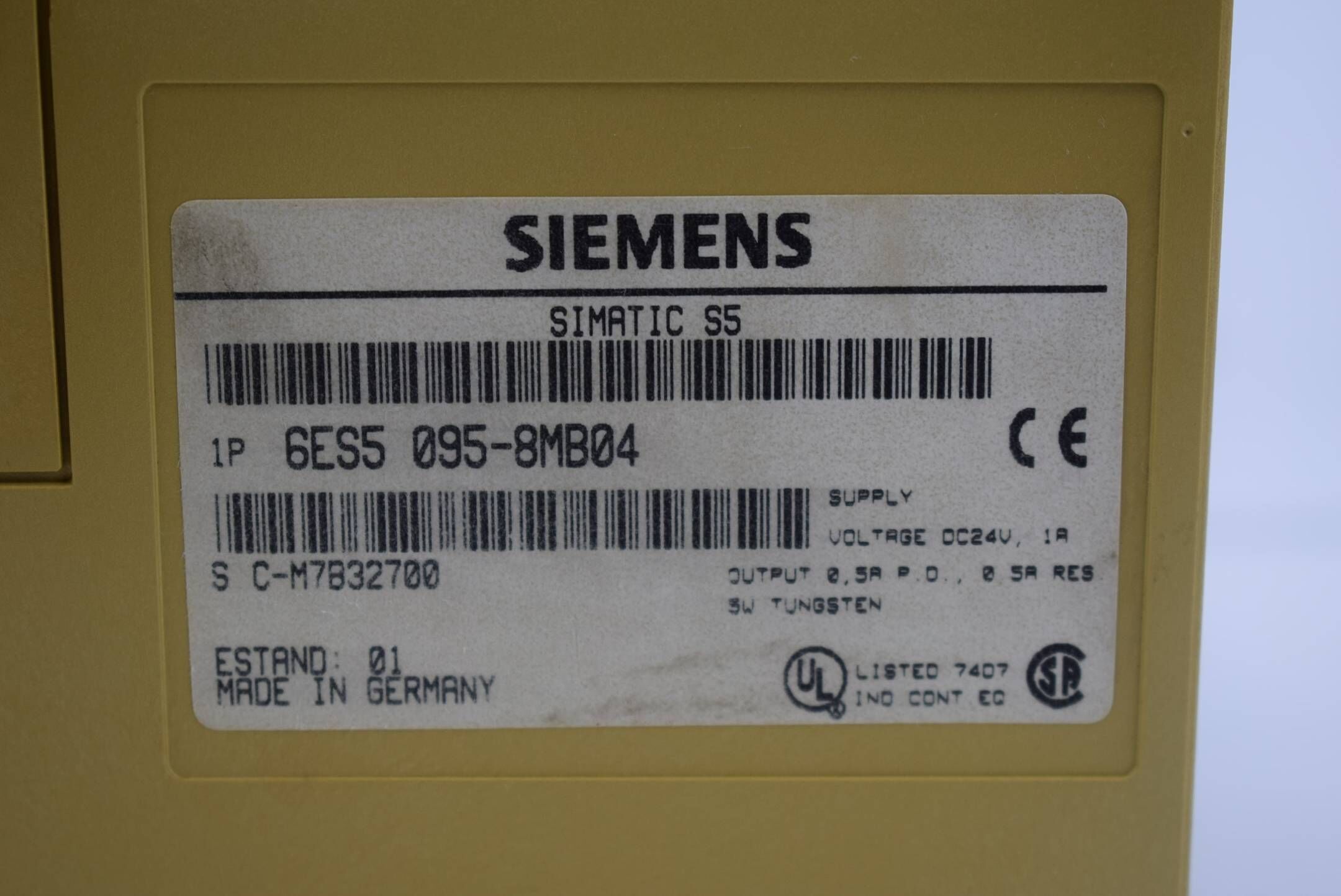 Siemens simatic S5-95U 6ES5 095-8MB04 ( 6ES5095-8MB04 ) E1
