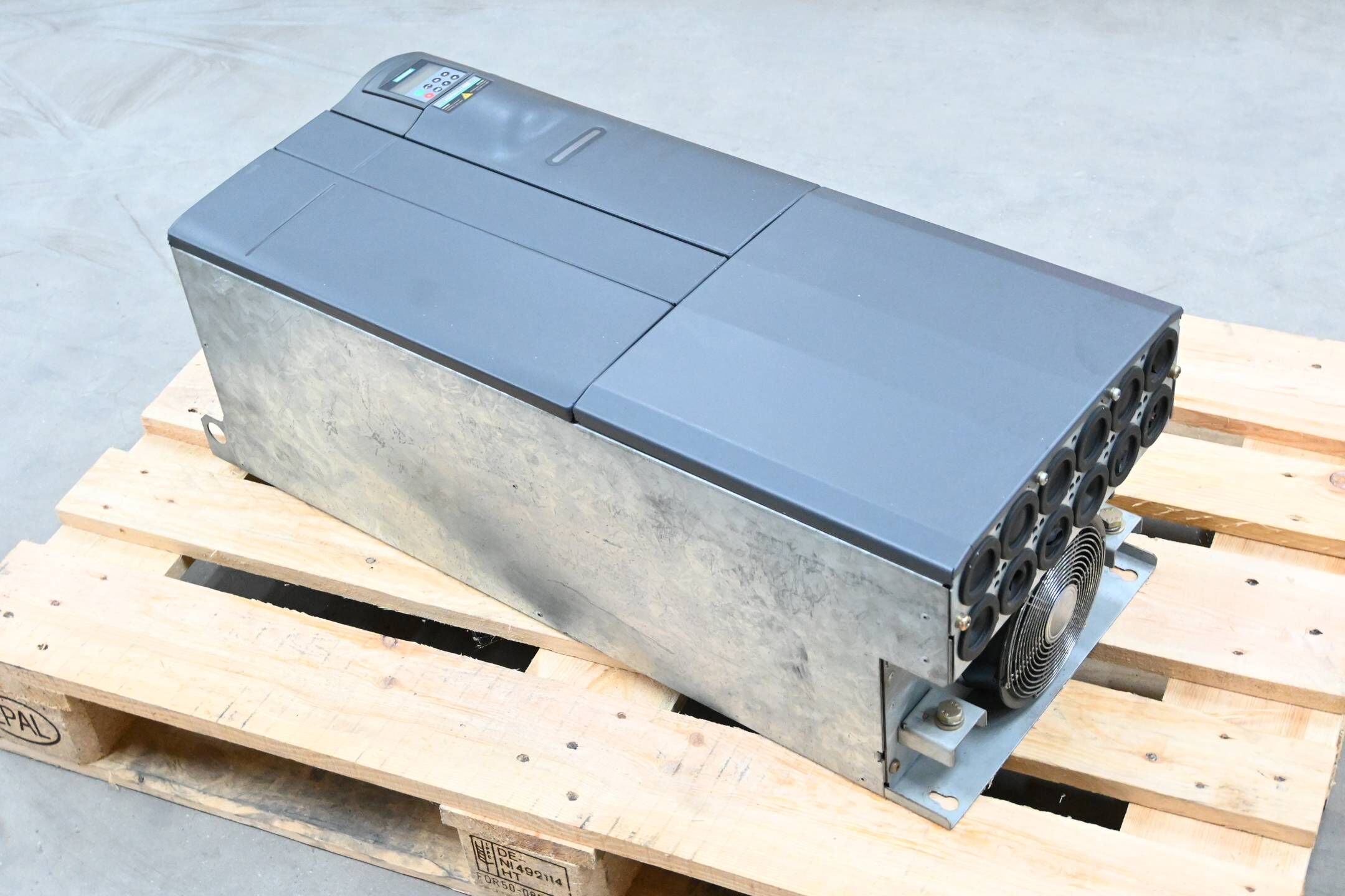 Siemens Micromaster 440 6SE6440-2UE35-5FA1 ( 6SE6 440-2UE35-5FA1 ) E.C V2.06