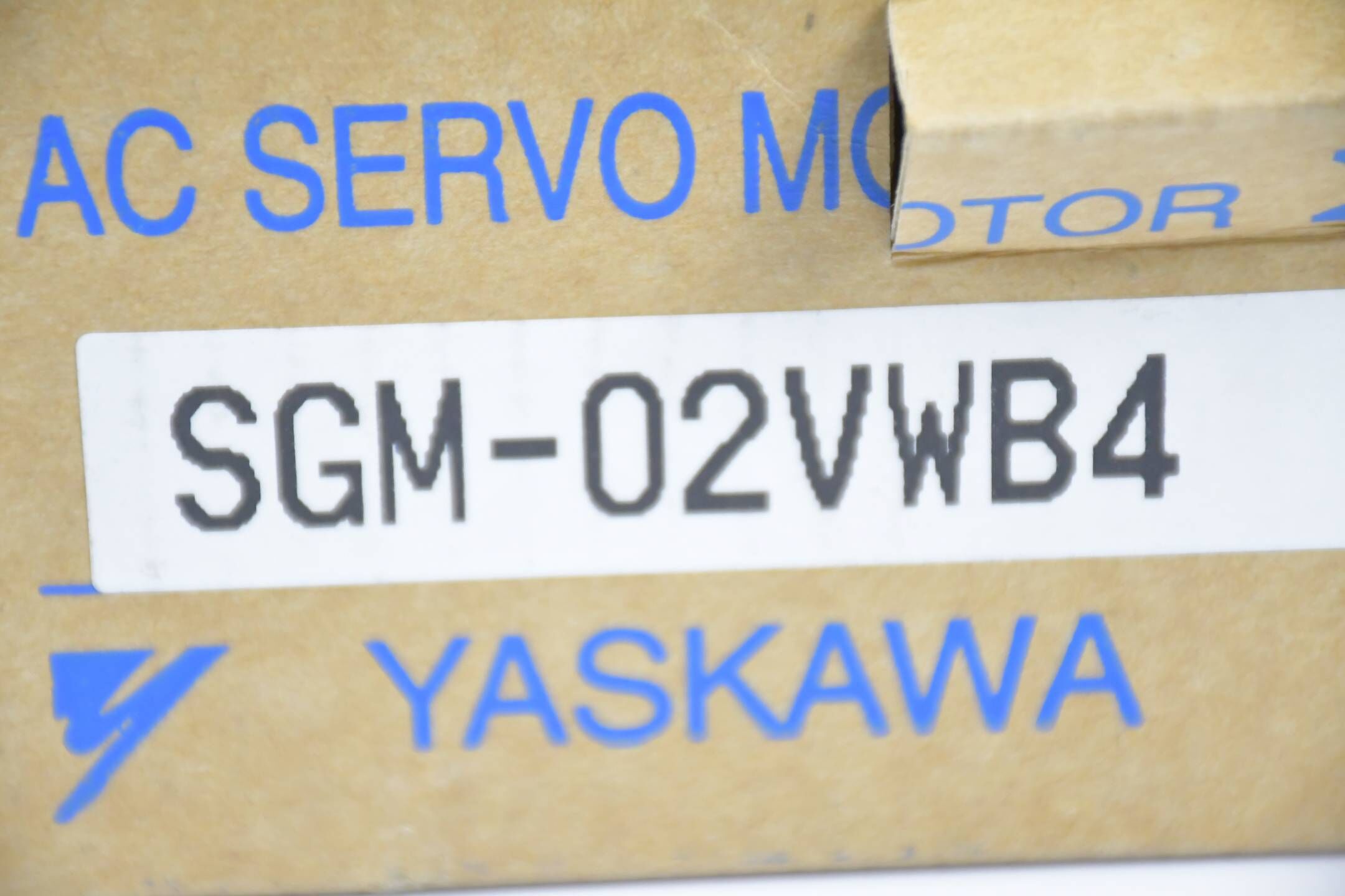 Yaskawa AC Servo Motor SGM-02VWB4