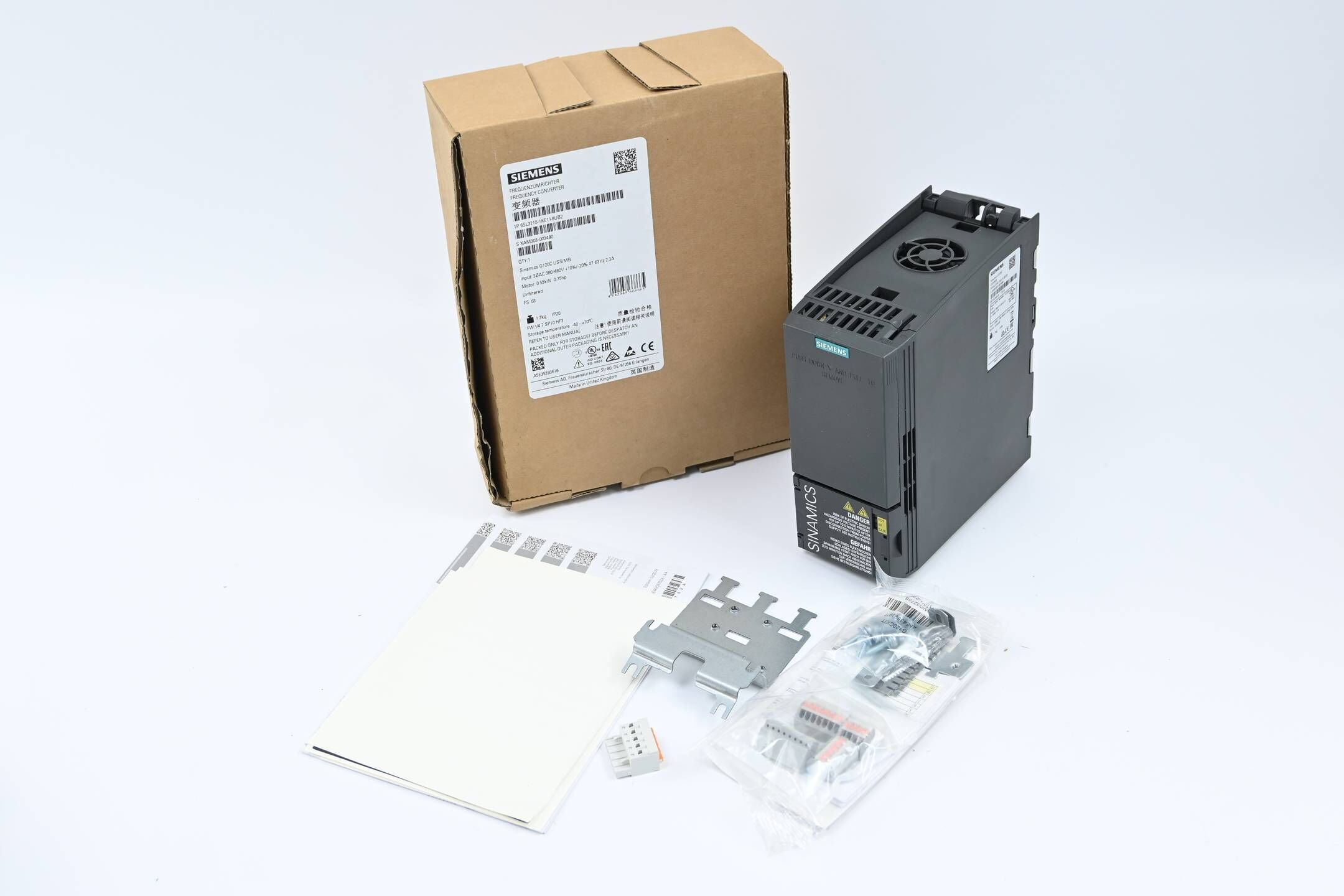 Siemens Sinamics G120C USS/MB 6SL3210-1KE11-8UB2 ( 6SL3 210-1KE11-8UB2 ) E. 03