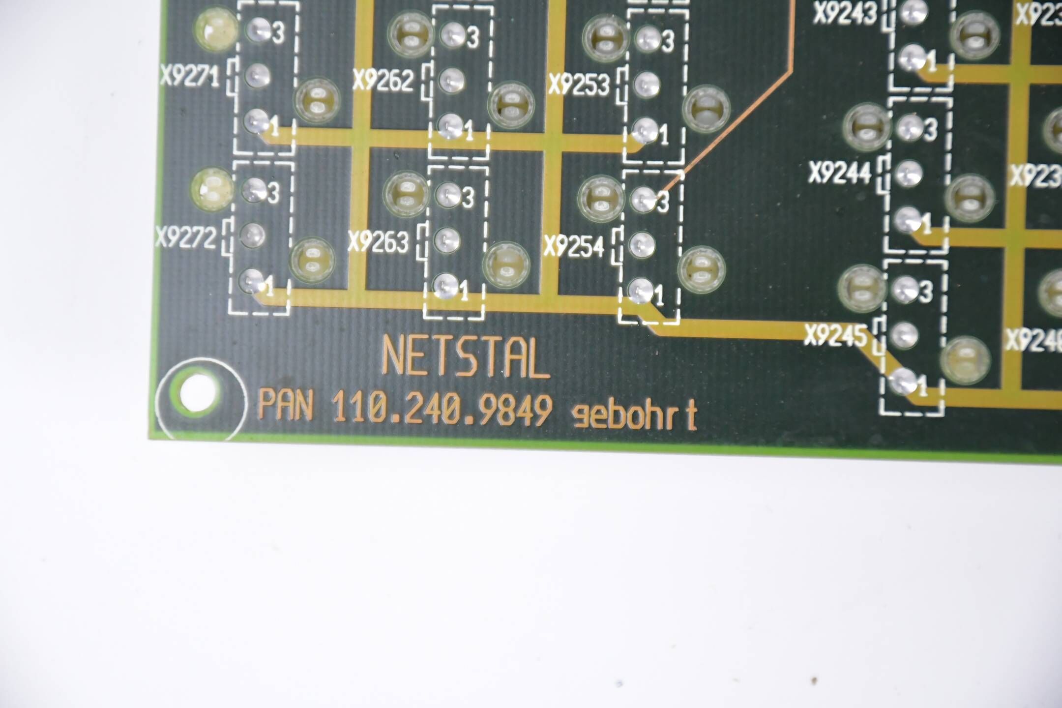 Netstal Systemkarte PAN 110.240.9050 komplett ( PAN 110.240.9849 gebohrt ) 