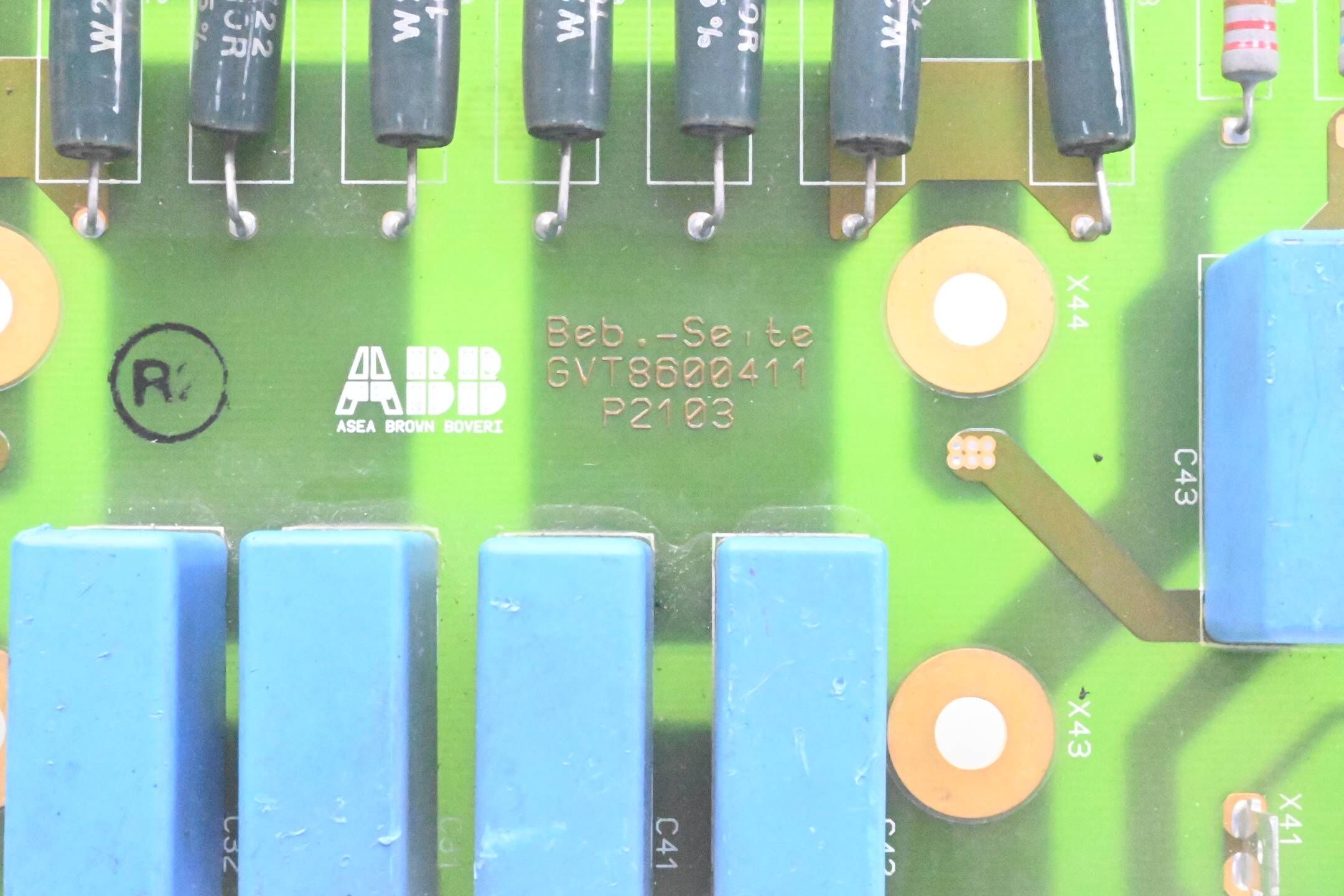 ABB Board  GVT8600411 ( P2103 )
