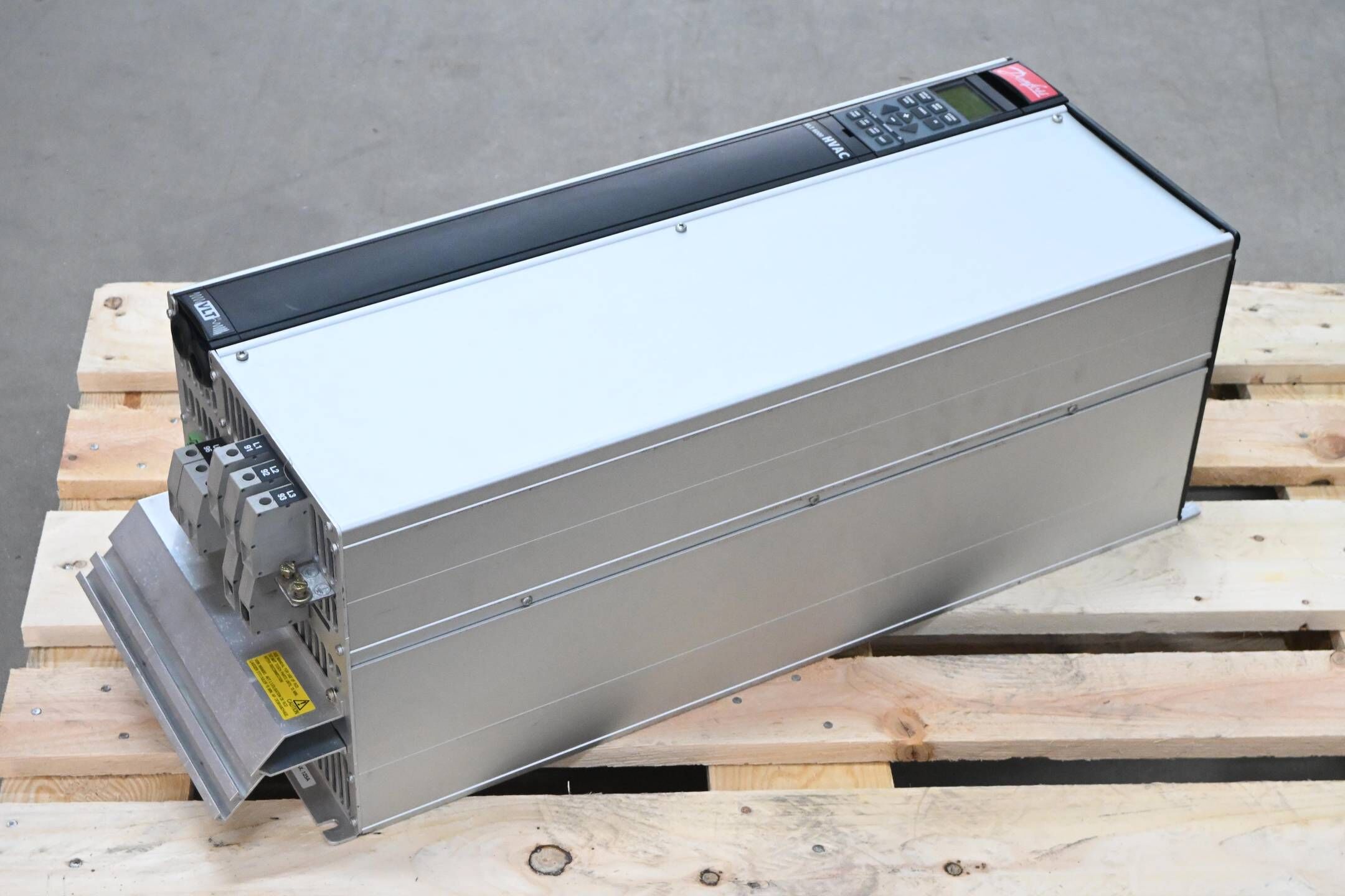 Danfoss Frequenzumrichter VLT6062HT4C20STR3DLF00A00C0 ( 175Z7035 )
