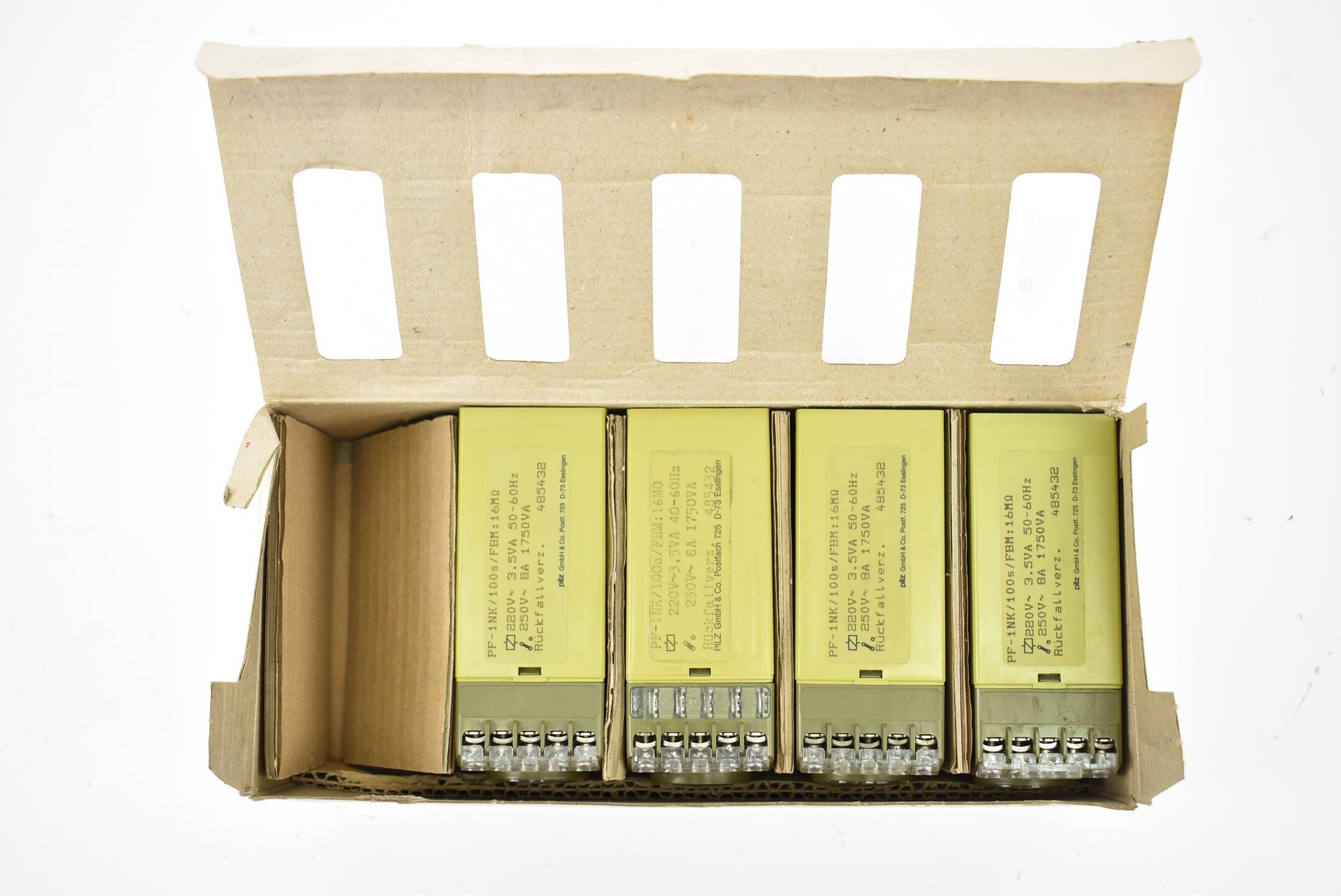 Pilz Zeitrelais 4 Stück PF-1NK/100s/FBM:16M0 ( 485432 )