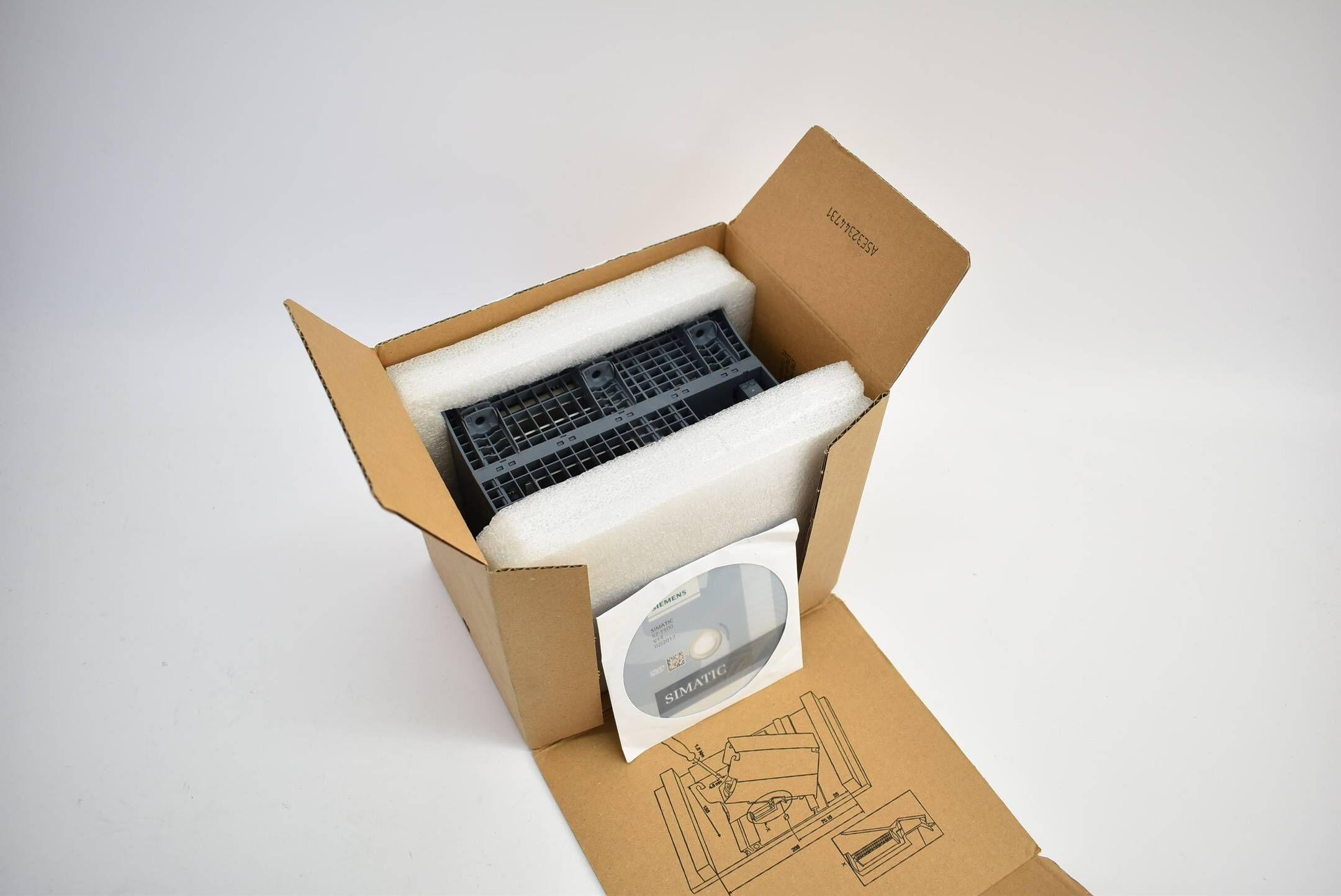 Siemens simatic S7-1500 6ES7 518-4AP00-0AB0 ( 6ES7518-4AP00-0AB0 ) E5