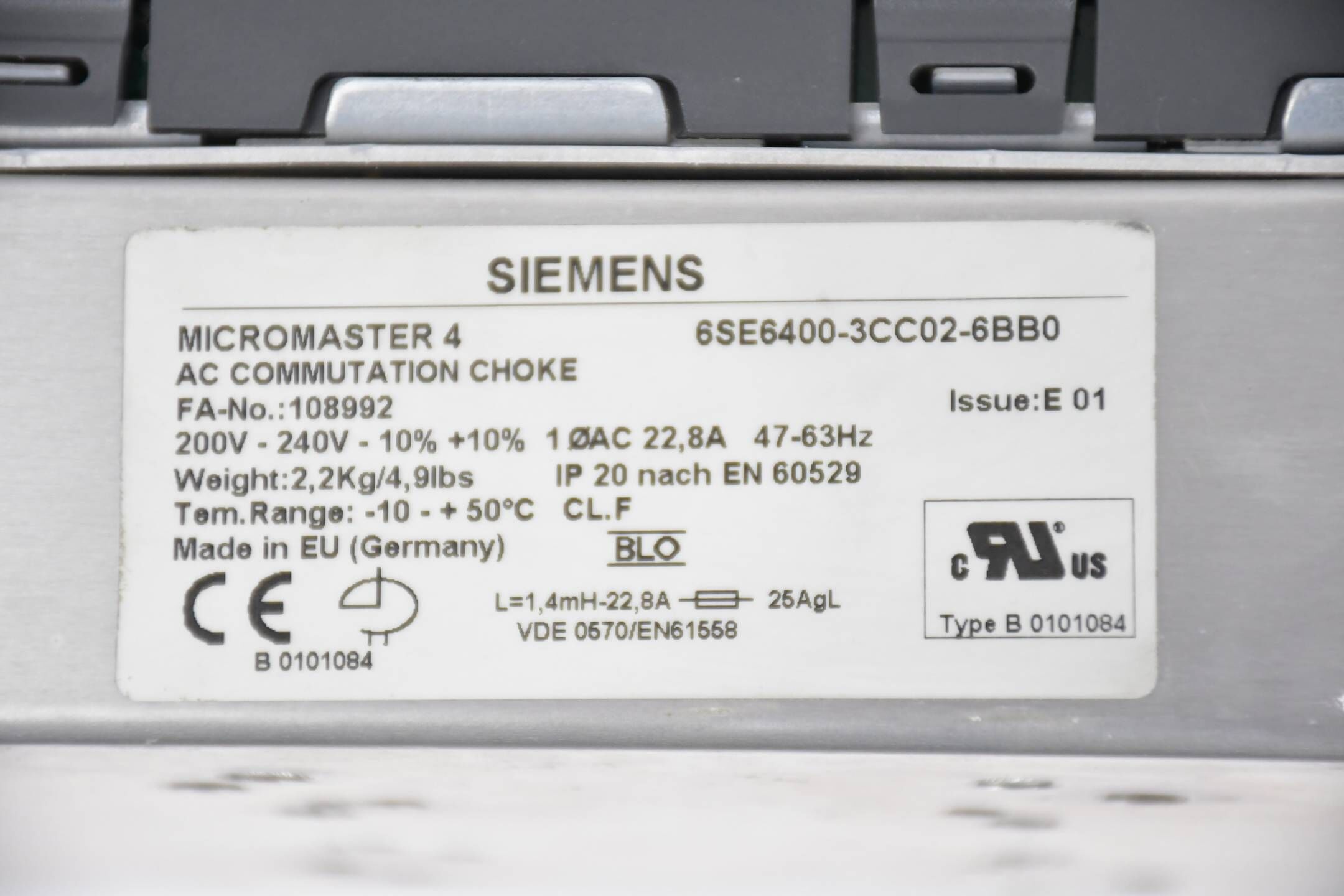 Siemens Micromaster 440 6SE6440-2AB21-1BA1 E H01/2.21 inkl. Kommutierungsdrossel