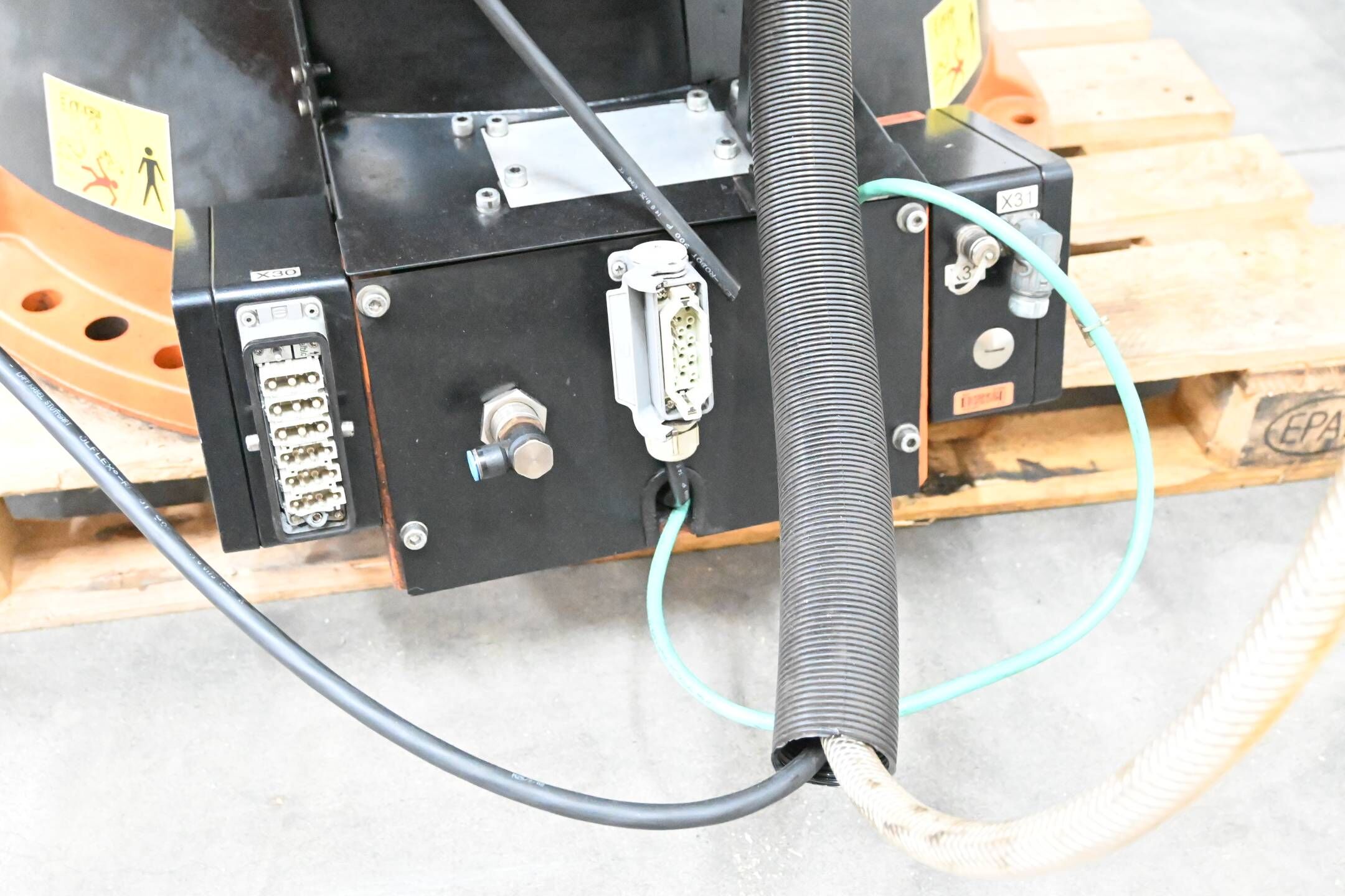 Kuka Industrieroboter KR 140 comp ( 0000124243 ) (1) KR140