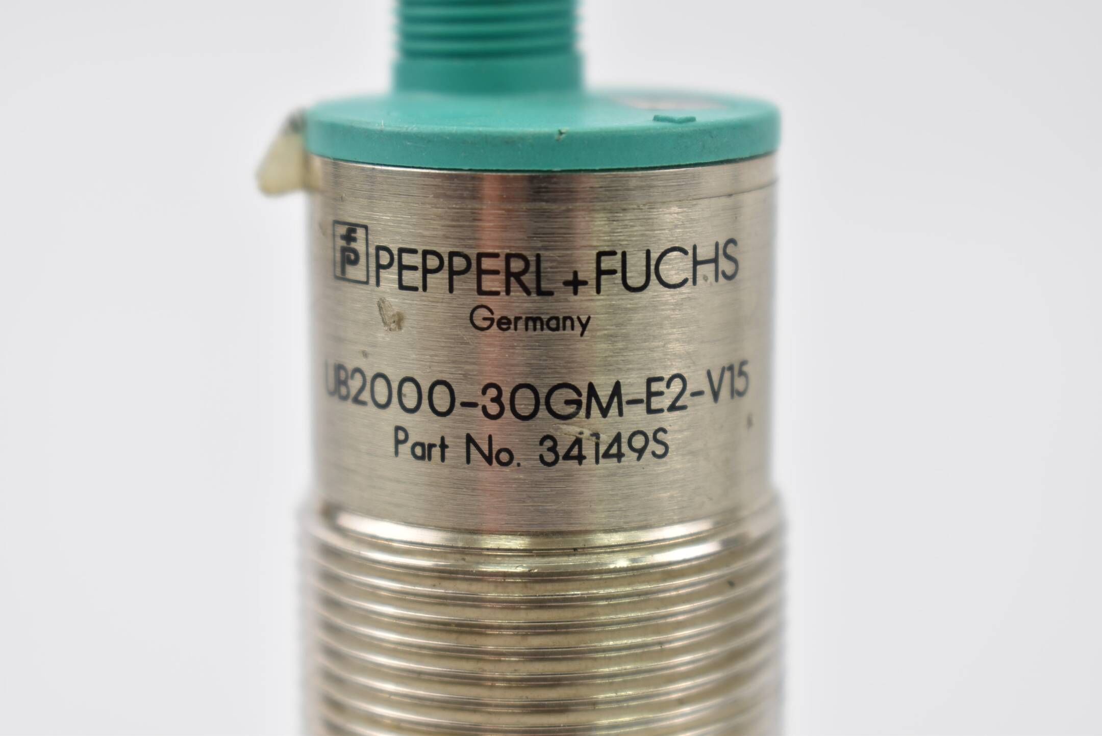 Pepperl+Fuchs Ultraschallsensor 20-30VDC UB2000-30GM-E2-V15 ( 34149S )