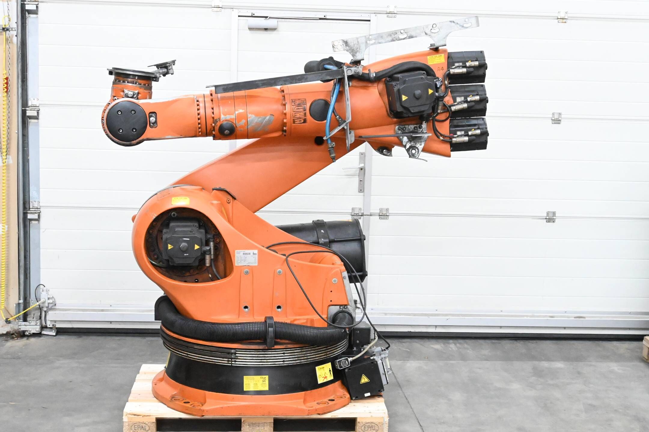 Kuka Industrieroboter KR 180 L150-2 2000 ( 0000122538 ) 