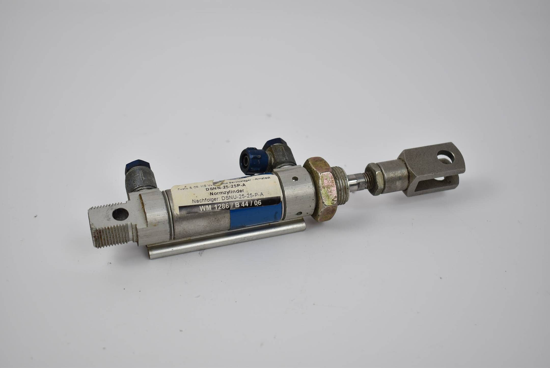 Festo Pneumatikzylinder Normzylinder 10 bar DSNN-25-25 P-A