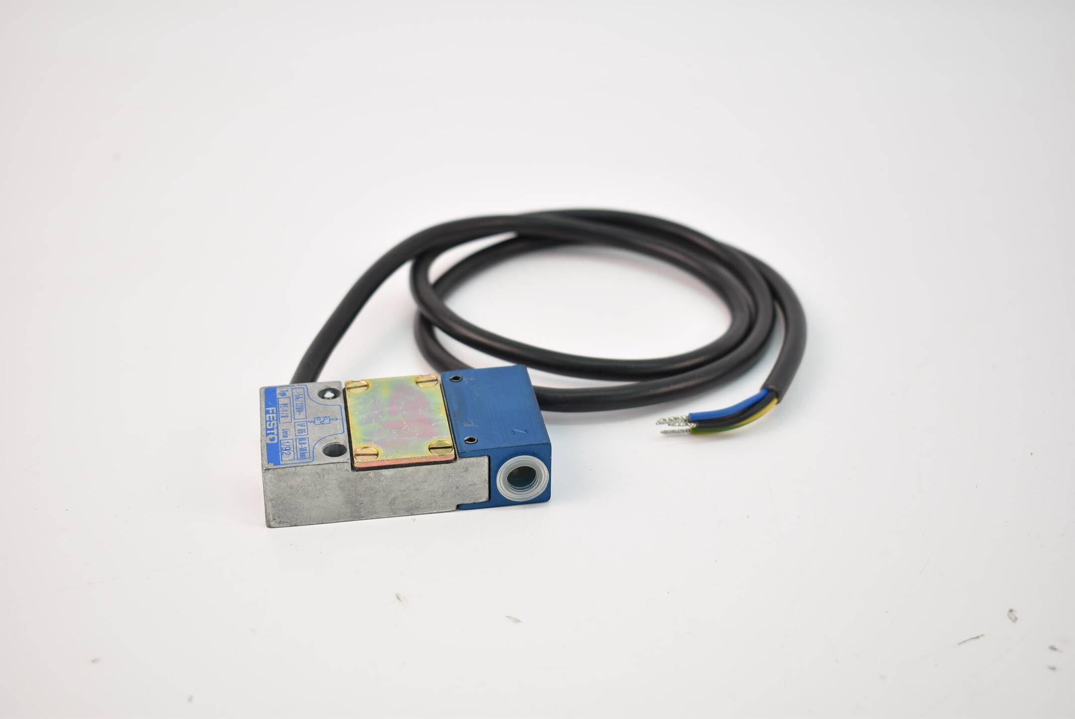 Festo elektrischer Grenzschalter Serie1/92 5A 220V 0,8-10bar PE-1/8 ( TYP ER-318 )