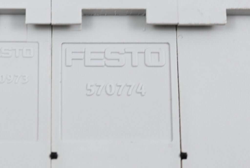 Festo Ventilinsel 569926 + 575667 + 560945 + 560973 + 570774 + 573718 + 573729