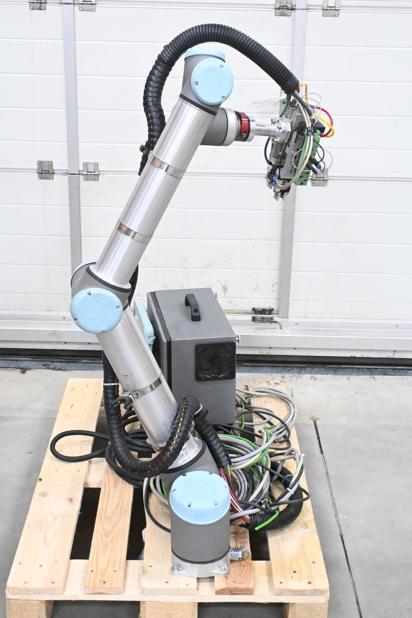Universal Robots Industrieroboter UR10 inkl. Steuerung UR10 ( CB31UR10 ) Panel