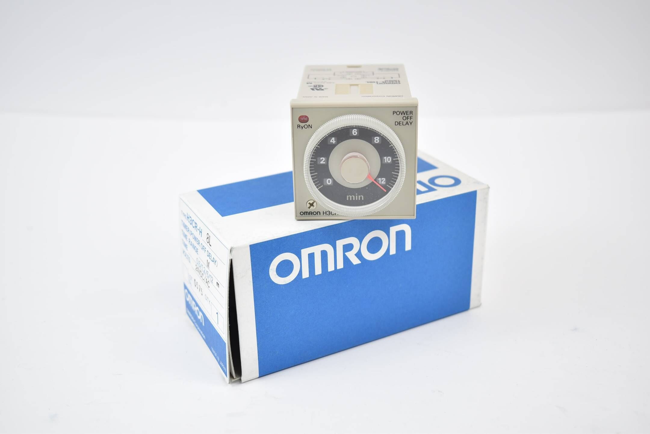Omron Timer Power off Delay H3CR-H 8L 24VDC/AC Time Range M 0.6 / 1.2 / 6 / 12 m