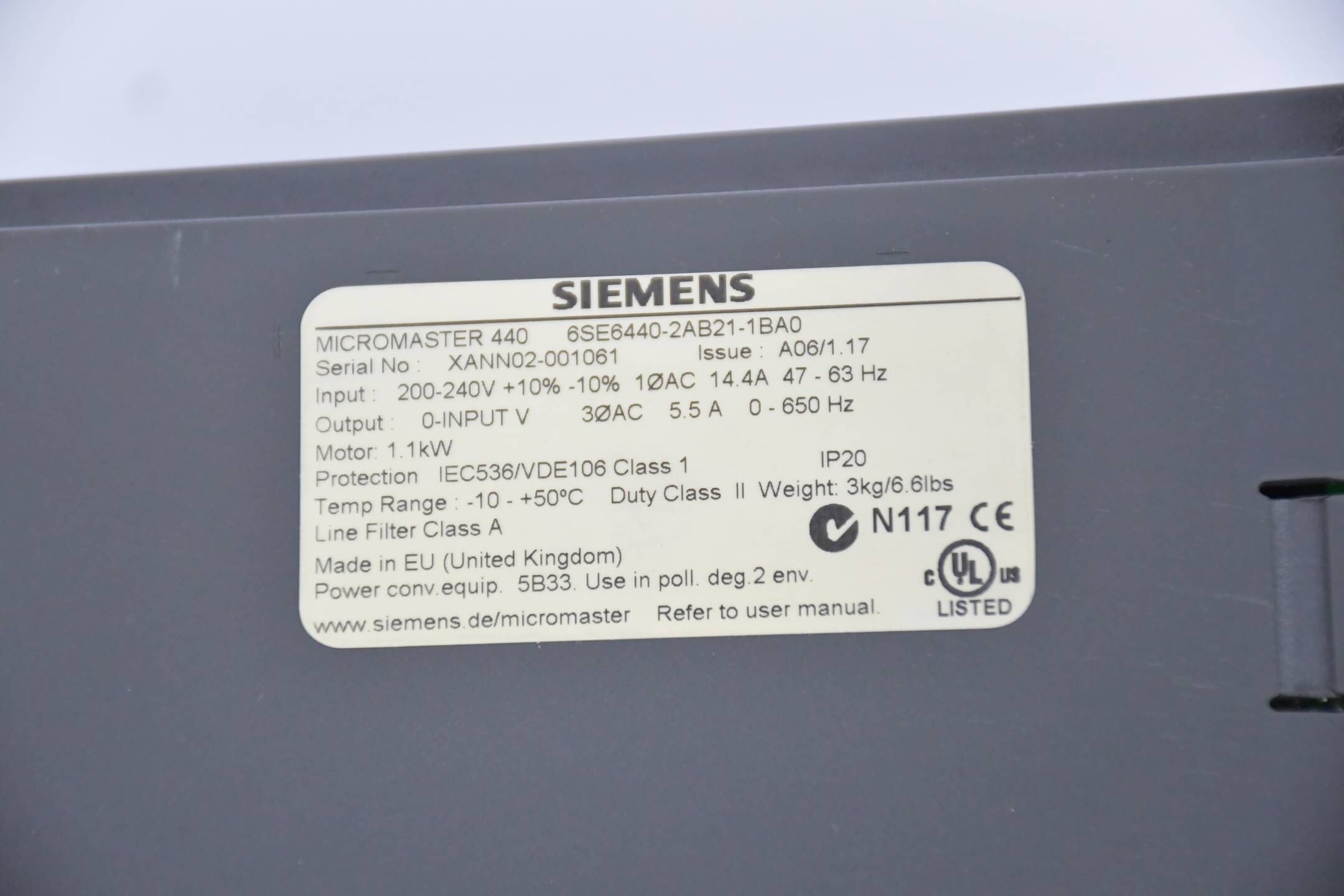 Siemens Micromaster 6SE6440-2AB21-1BA0 Inkl. 6SE6400-3CC02-6BB0 Ver. A06/1.17