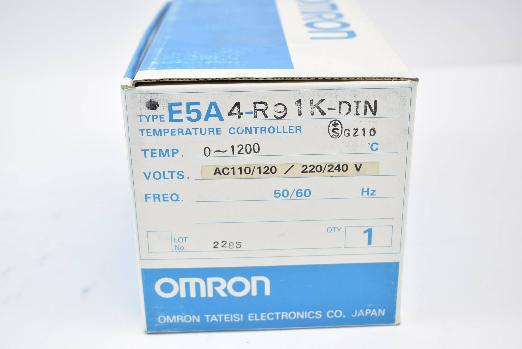Omron Temperature Controller E5A4-R91K-DIN 0-1200°C AC110/120 / 220/240V