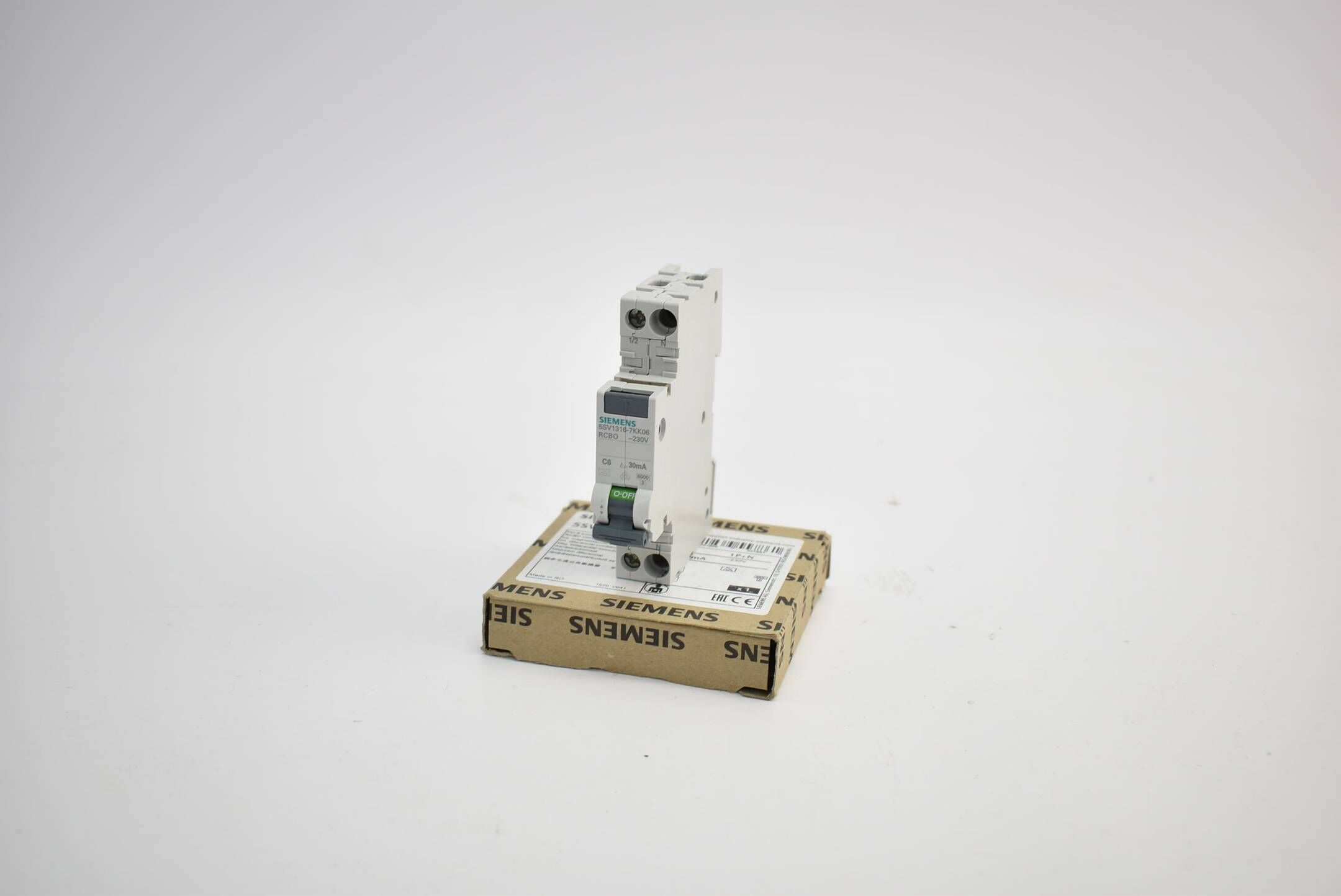 Siemens FI/LS kompakt 1P+N 6kA Typ A 30mA C6 5SV1 316-7KK06 ( 5SV1316-7KK06 )