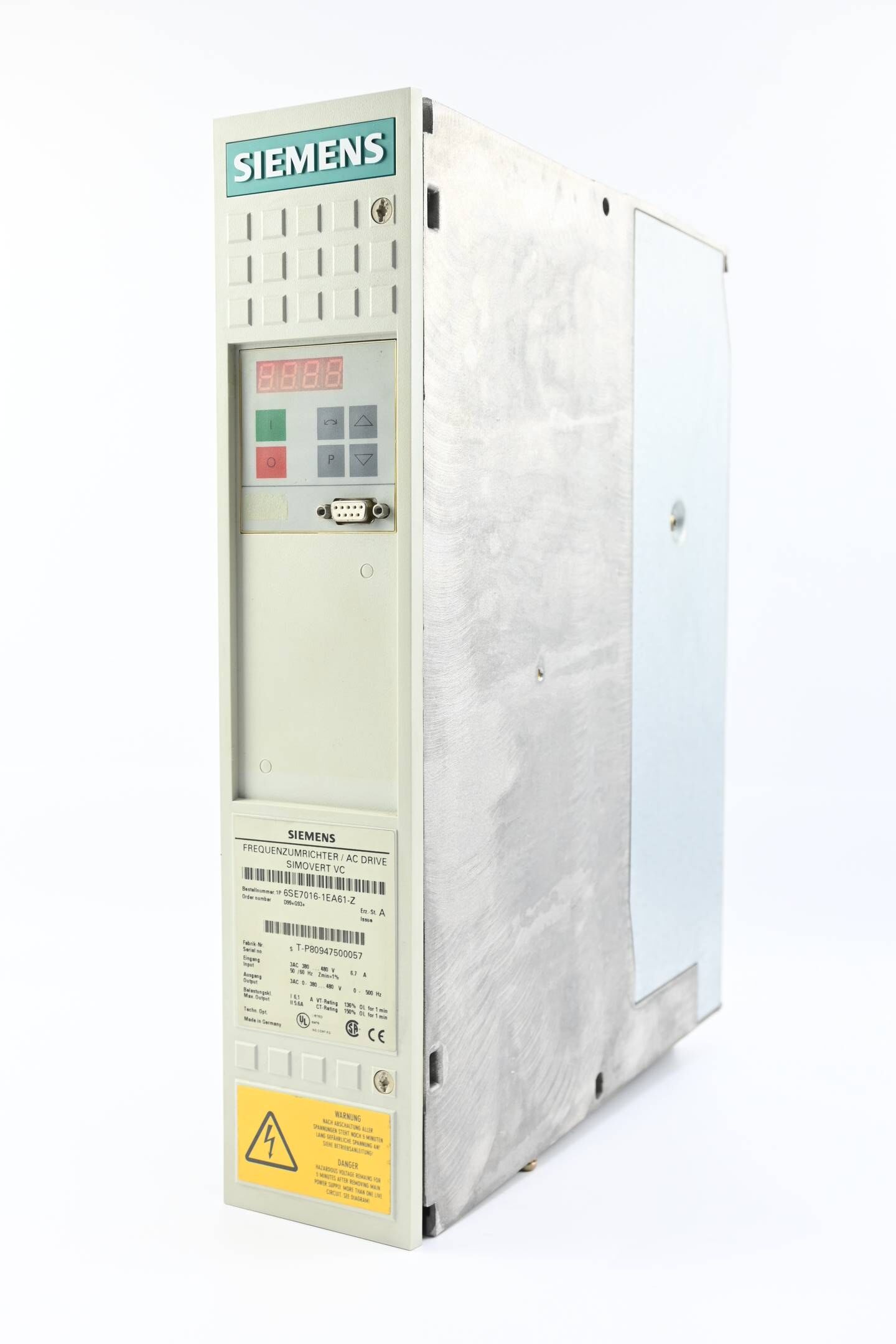 Siemens Simovert Frequenzumrichter 6SE7016-1EA61-Z ( 6SE7 016-1EA61-Z ) D99+G93