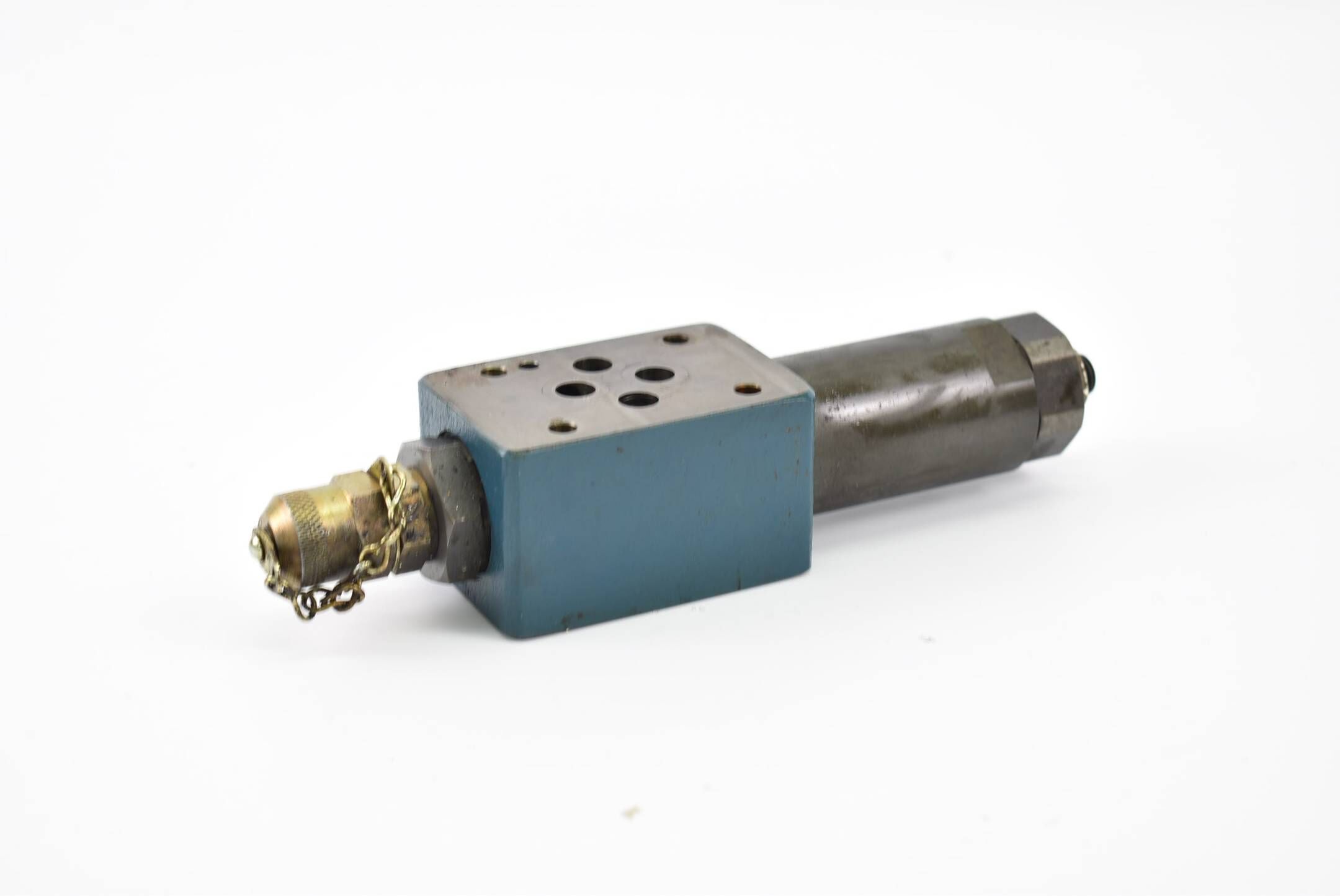 Bosch Hydraulikventil 250bar 4500Psi 0 811 150 235 ( 0811150235 )