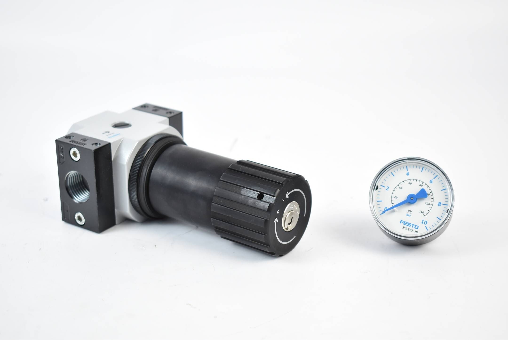 Festo Druckregelventil LRS-1/2-D-7-MIDI inkl. Festo Manometer MA-50-10-1/4