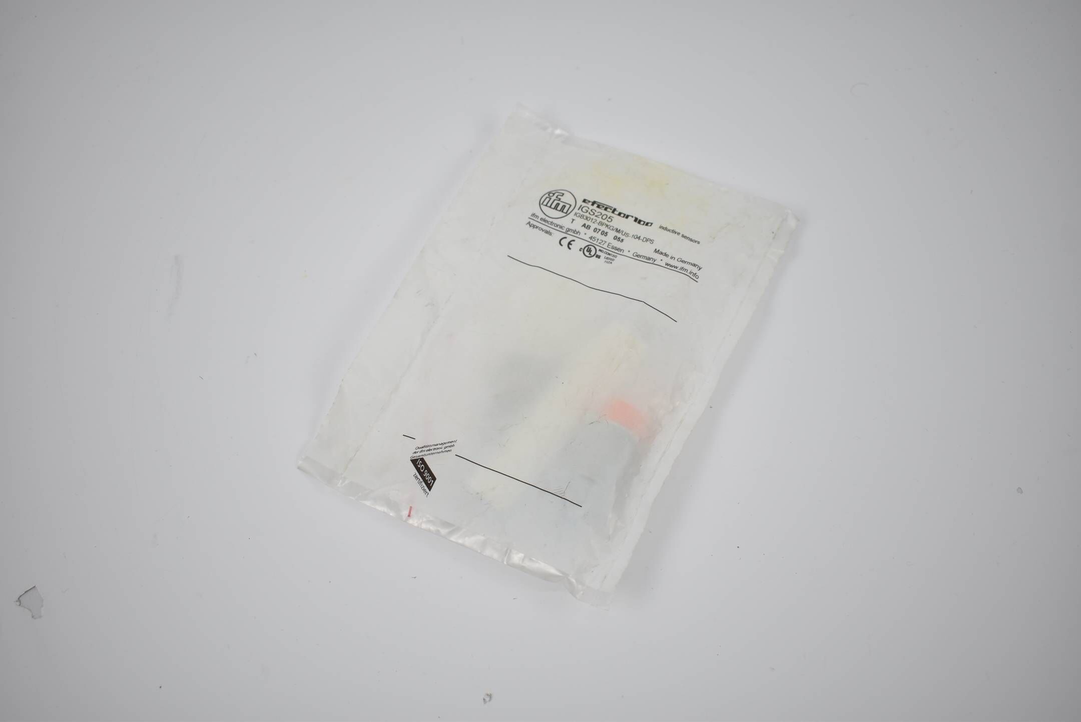 Ifm efector100 induktiver Sensor IGS205 ( IGB3012-BPKG/M/US-104-DPS )