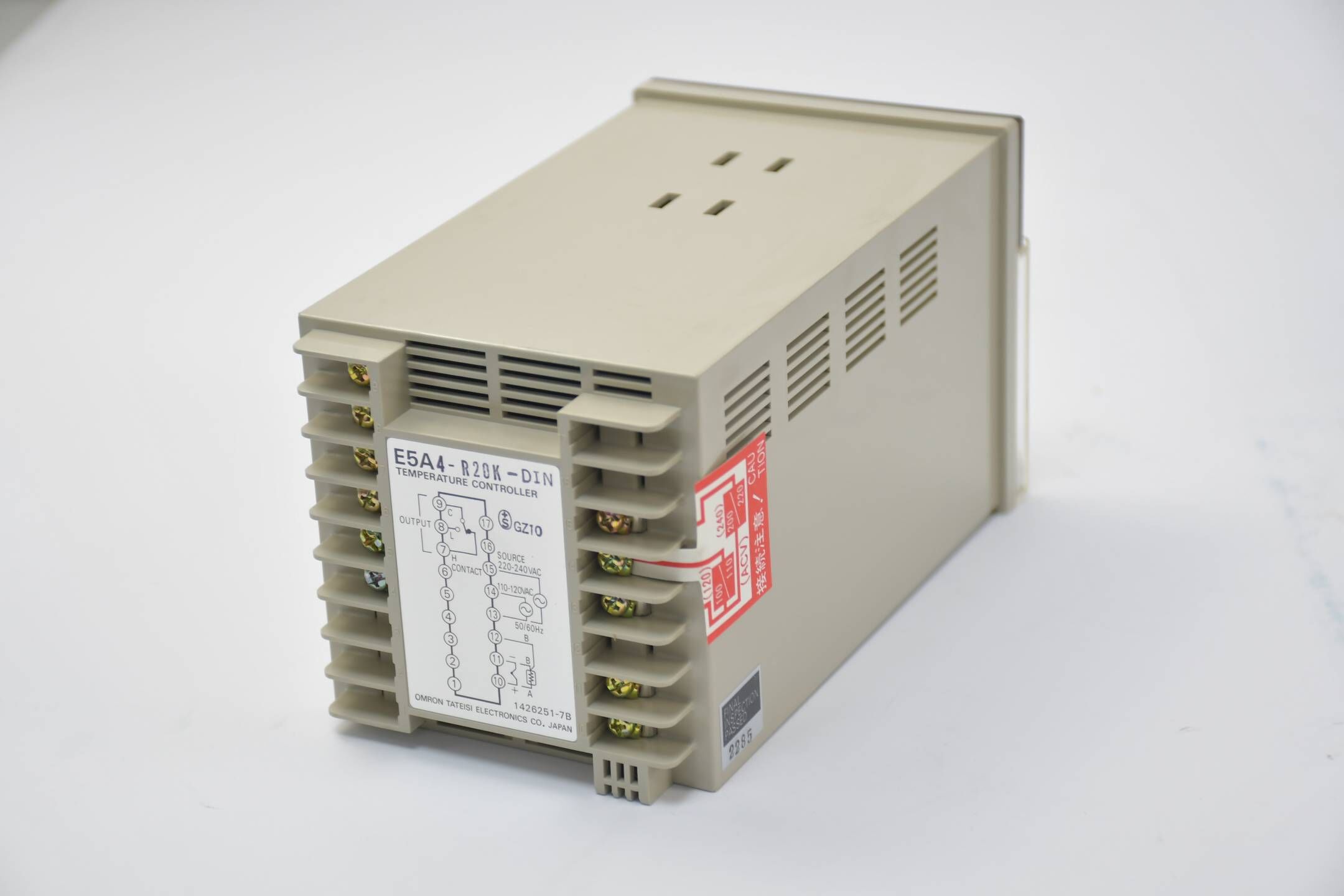 Omron Temperatur Controller 0~399 °C / AC110/120 / 220/240V ( E5A4-R20K-DIN )