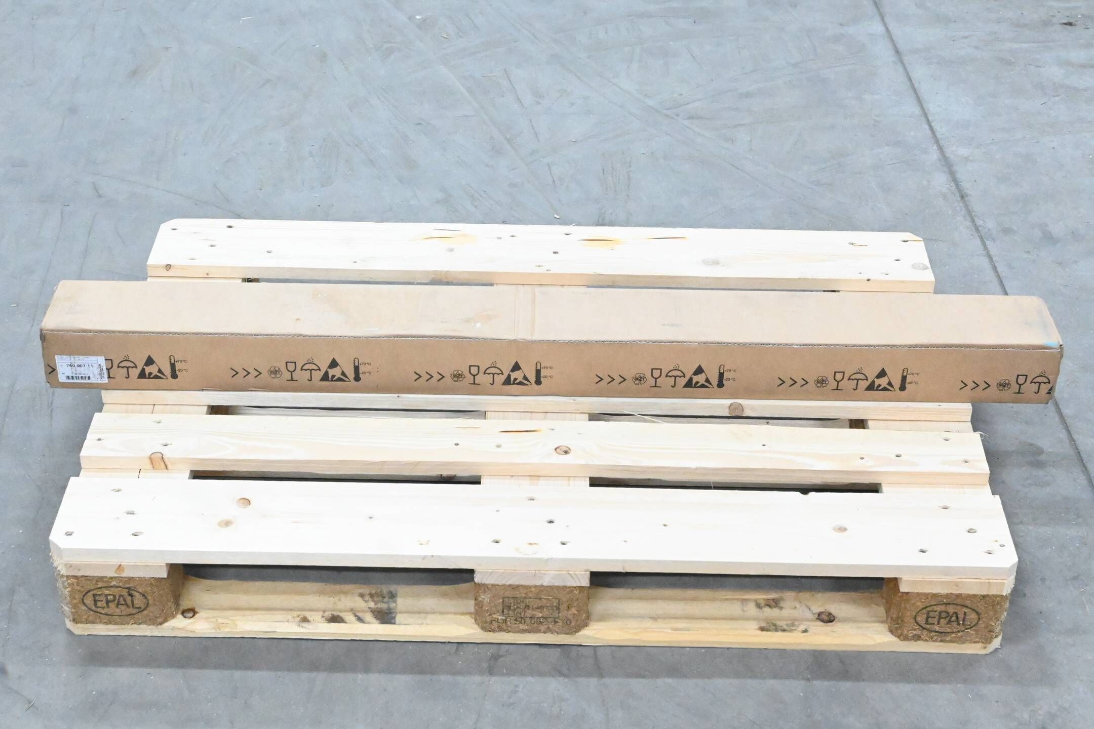 Heidenhain Absolutes gekapseltes Längenmessgerät LC 195F 1140 ( 760907-11 ) A7