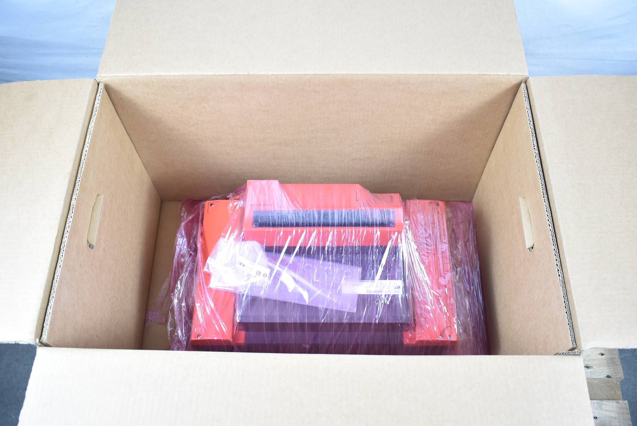 SEW Eurodrive Movidrive B Umrichter MDX61B0450-503-4-00/F MDX61B0450-503-4-00