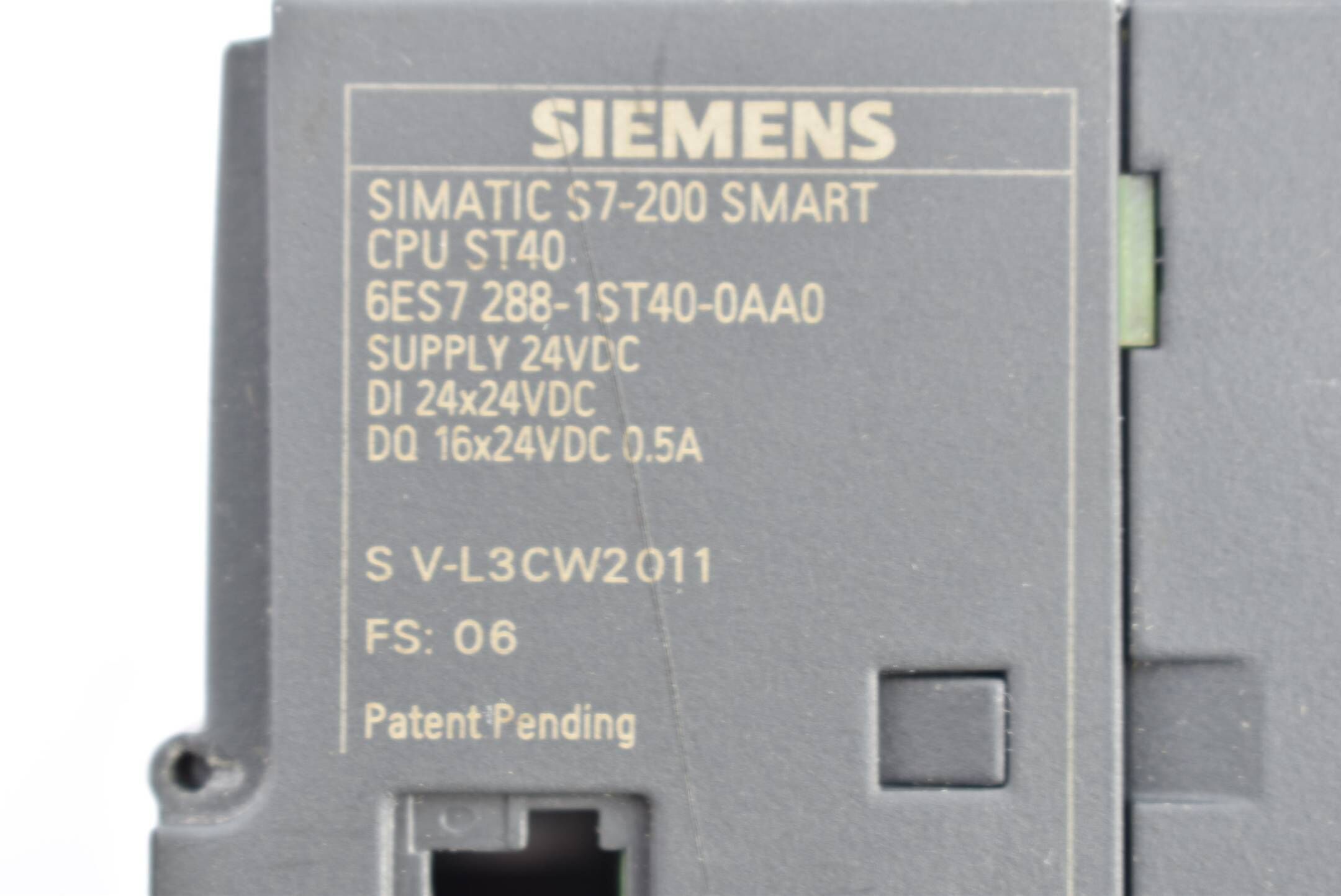 Siemens simatic S7-200 smart 6ES7 288-1ST40-0AA0 ( 6ES7288-1ST40-0AA0 ) E6