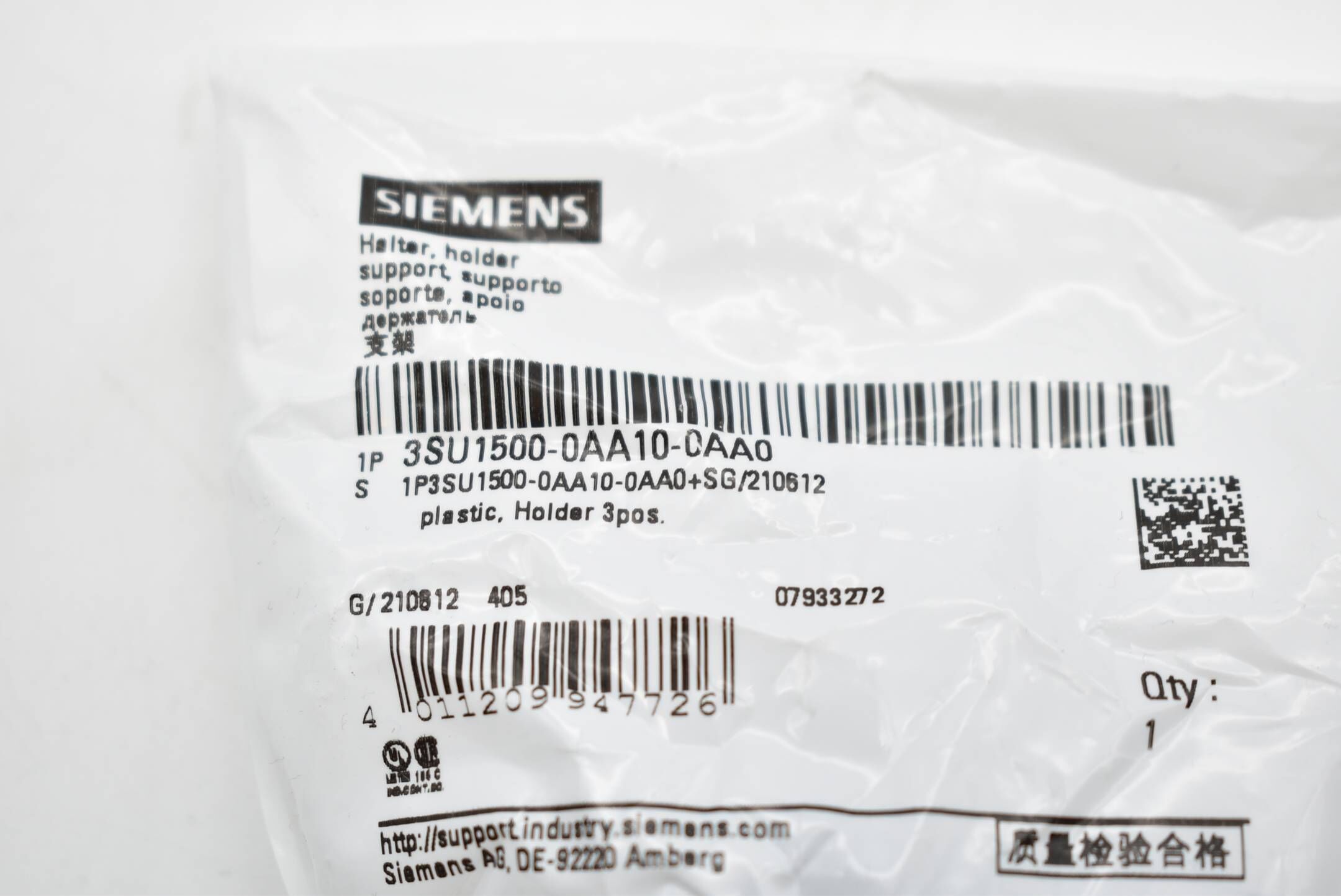 Siemens plastic holder 3SU1 500-0AA10-0AA0 ( 3SU1500-0AA10-0AA0 )