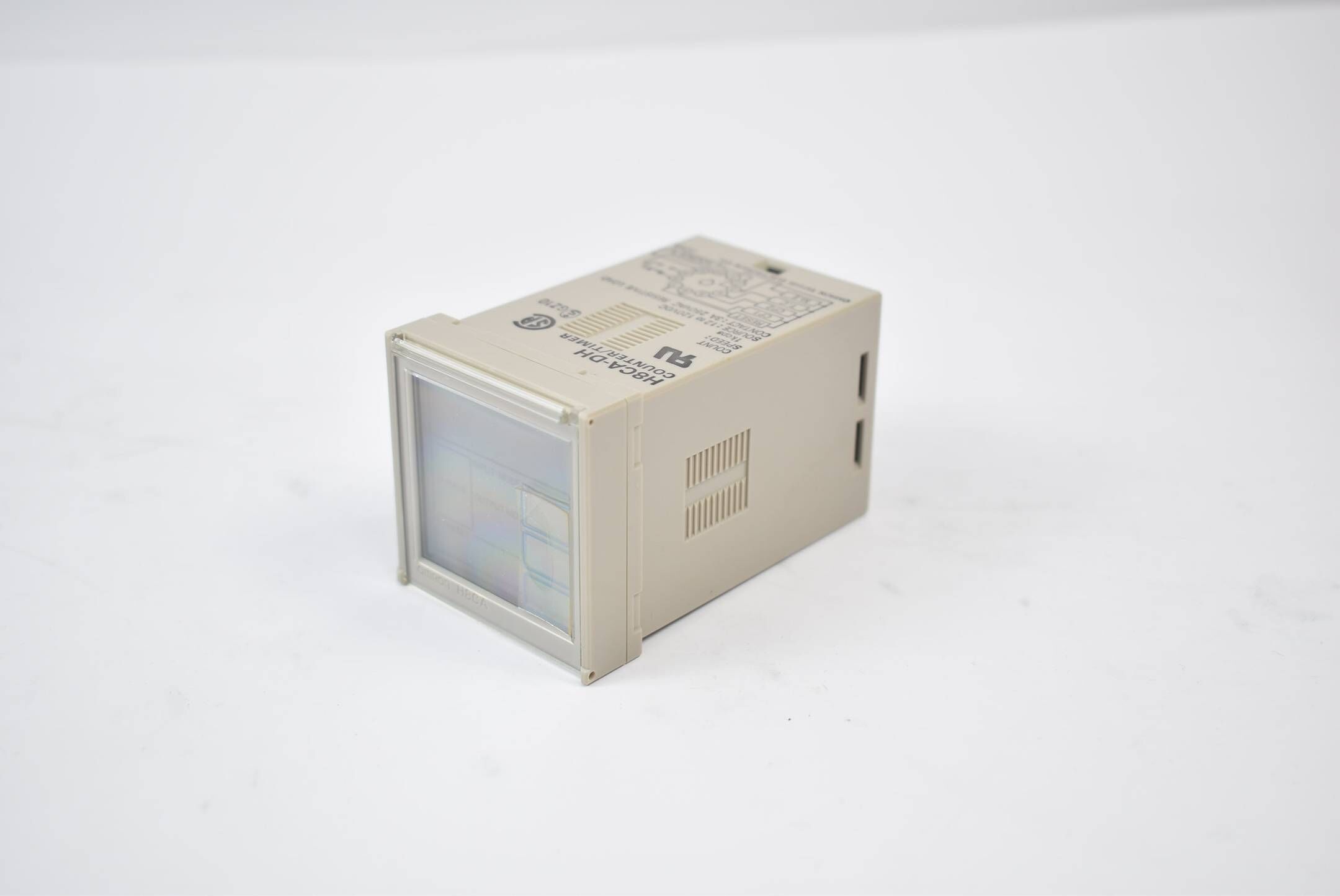 Omron Counter/Timer H8CA-DH Count 999999 Time 9999.99s - 99999.9h 12 - 120 VDC