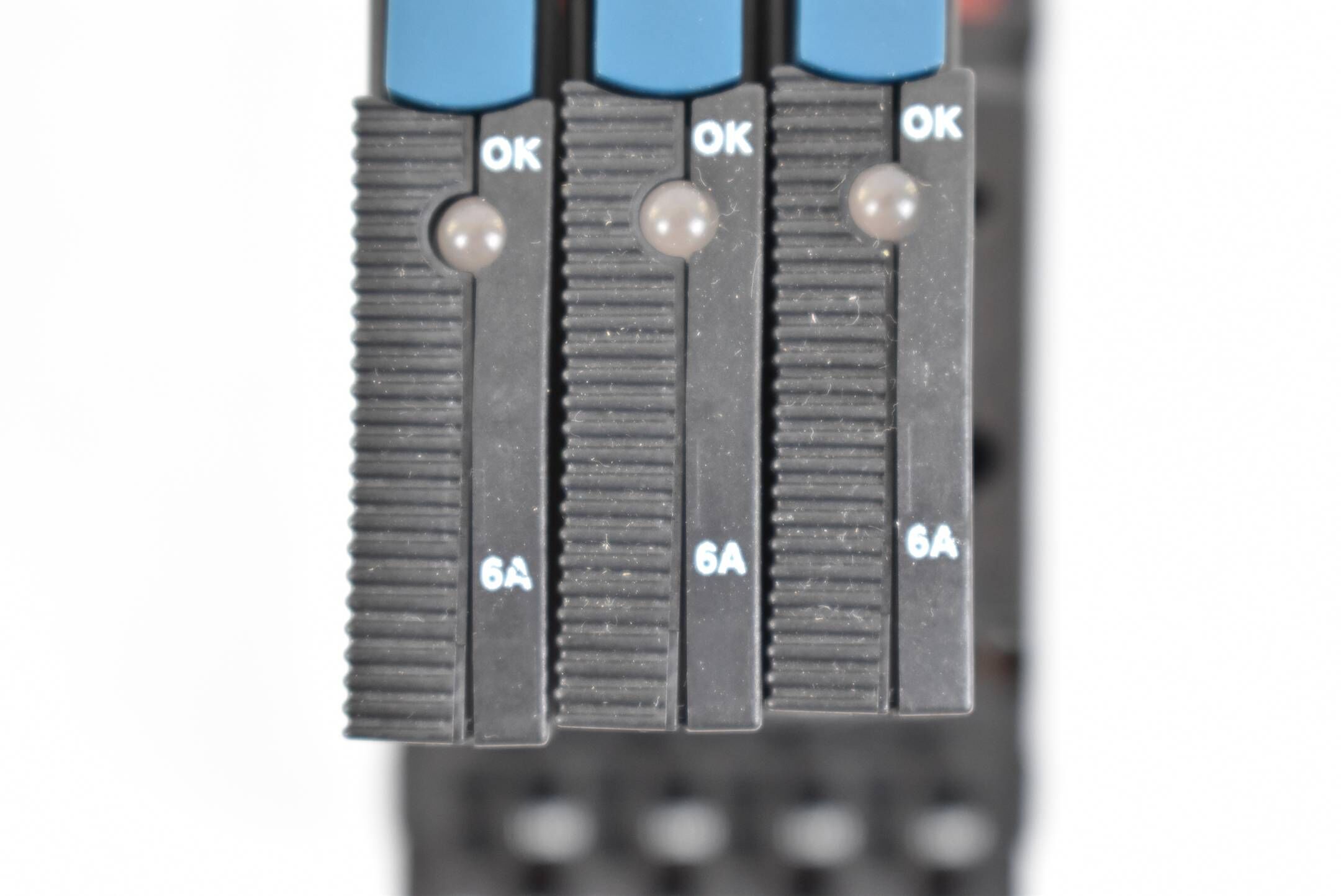 Elektronische Schutzschalter ECP 4 DC24V 4A ( ECP 6 DC24V 6A )