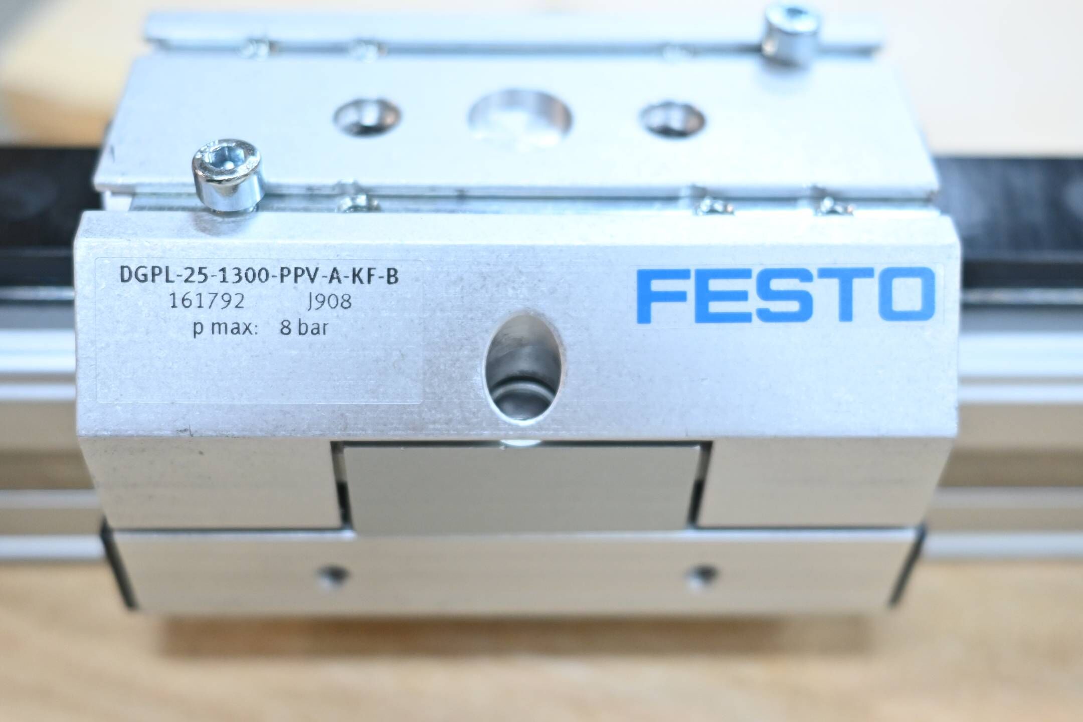 Festo Linearantrieb DGPL-25-1300-PPV-A-KF-B ( 161792 )