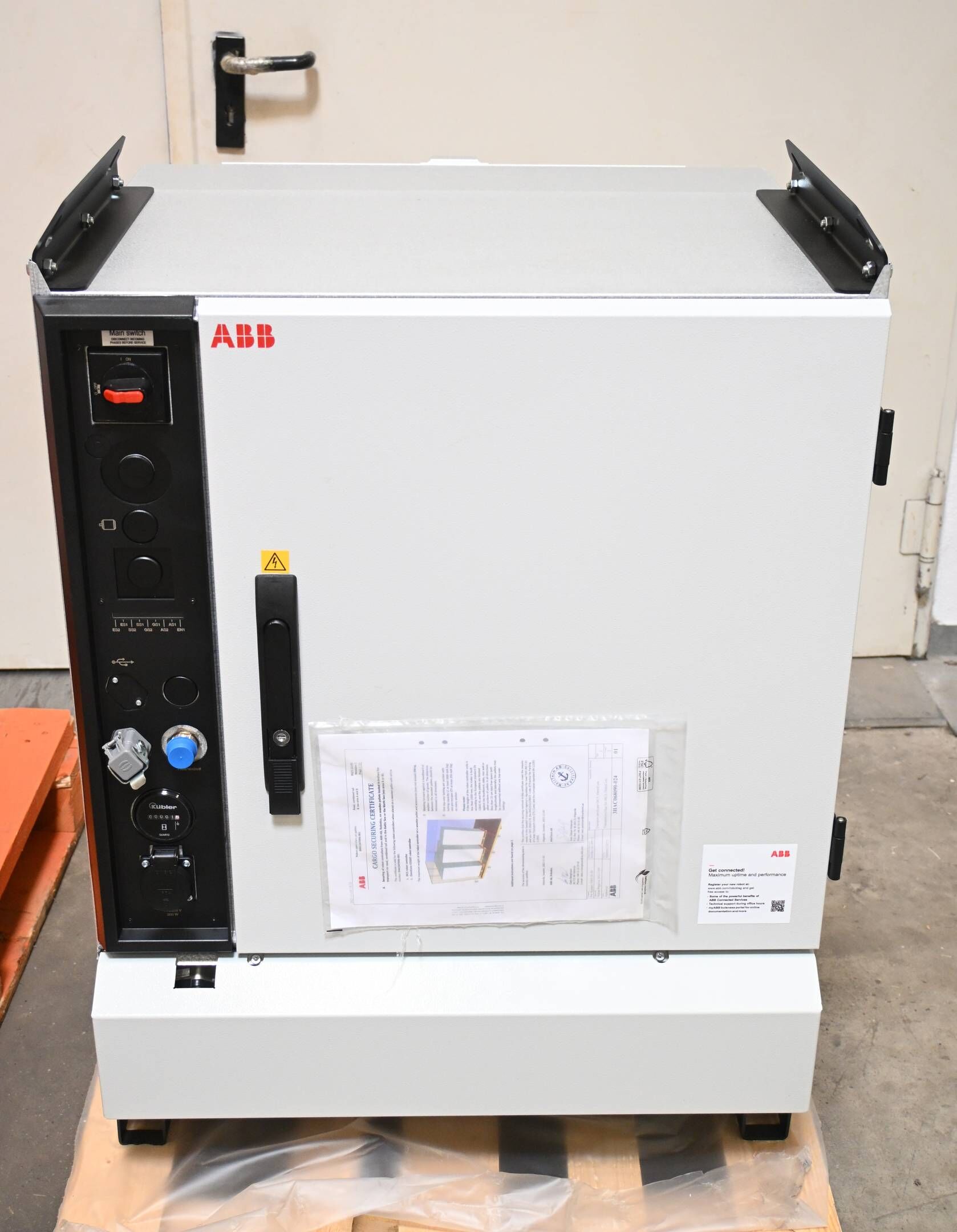ABB IRB 2600 ( IRB 2600-12/1.85 ) inkl. IRC5 Single + Bedienpanel DSQC3120