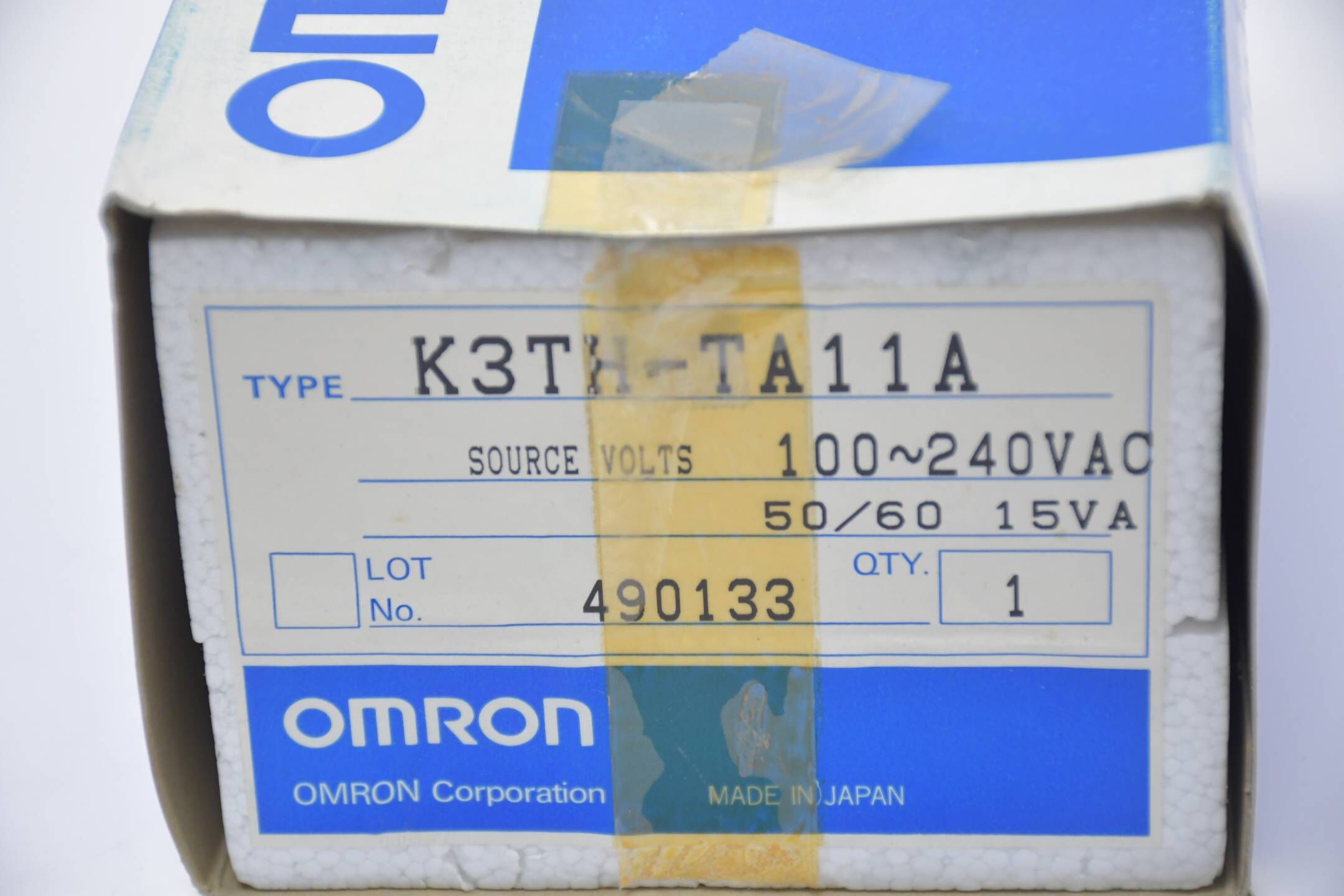 Omron Temperature Intelligent Signal Processor 100/240 VAC ( K3TH-TA11A )