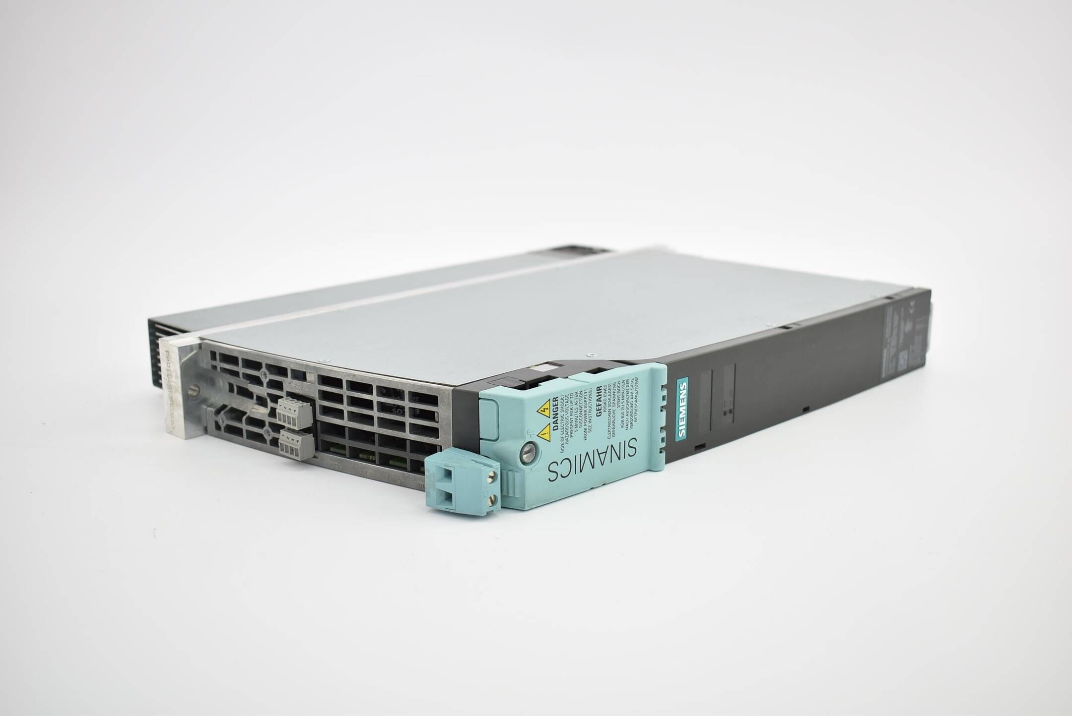 Siemens sinamics S120 Smart Line 6SL3131-6AE21-0AA0 ( 6SL3 131-6AE21-0AA0 ) D