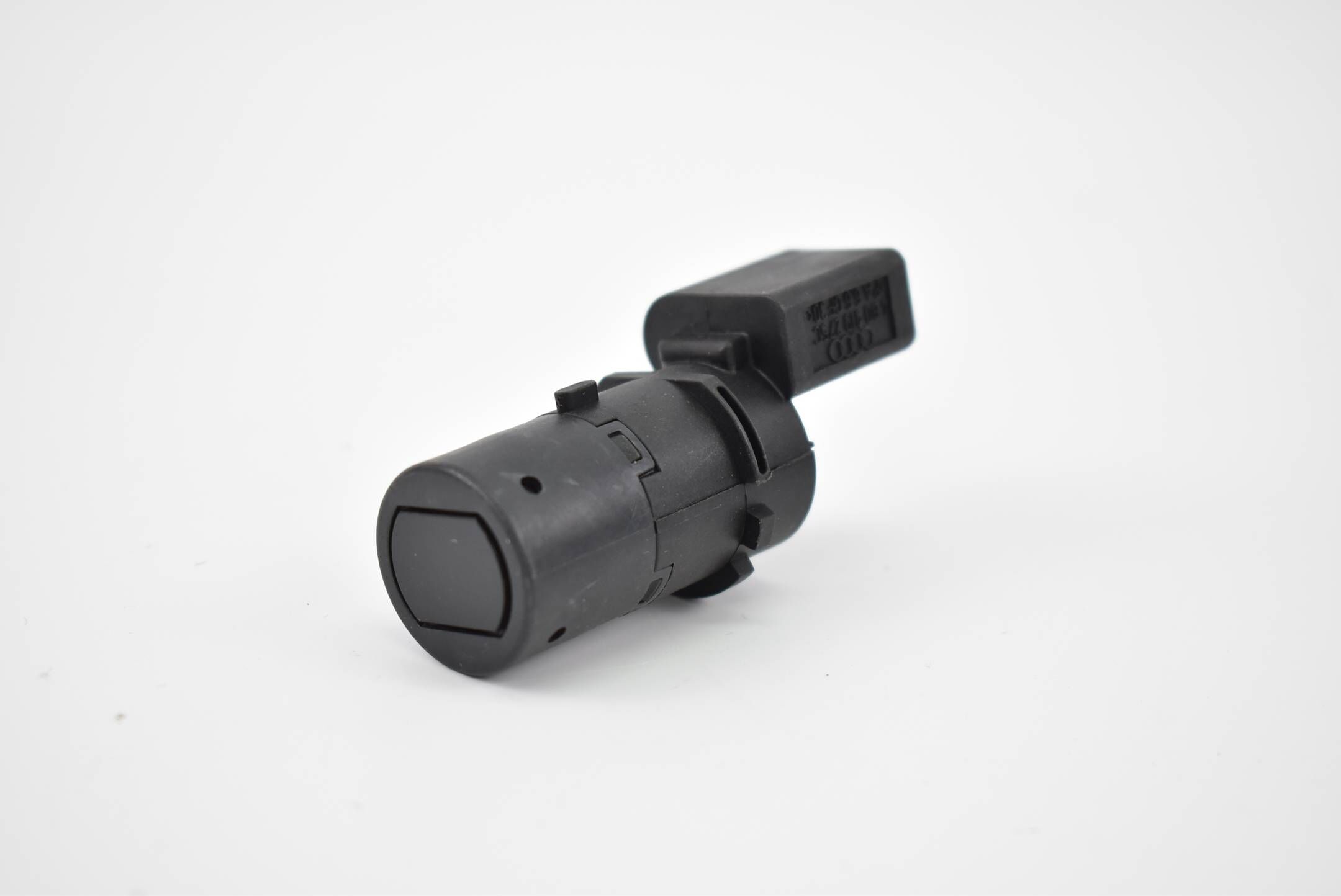 Audi Parksensor 4 BO 919 275C ( PA 6.6 GF30 )