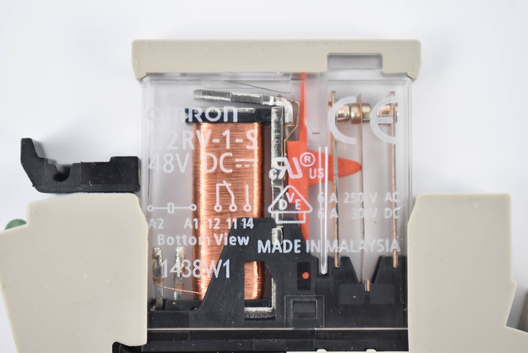 Omron Relais 230VAC G2RV-SL700 inkl. Sockel G2RV-1-S 48VDC