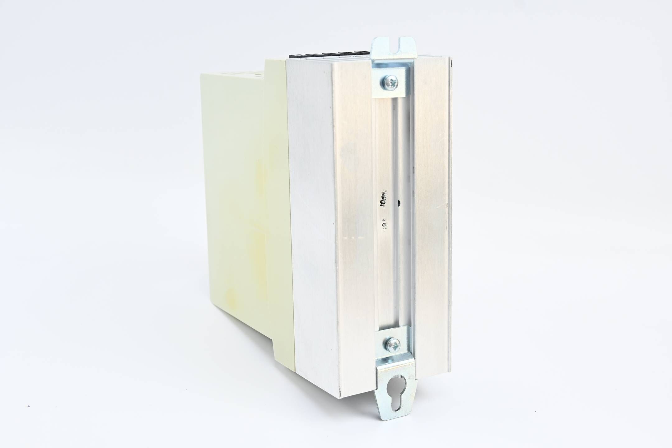 Lenze 8400 BaseLine C E84AVBCE5512SX0 ( EDK84VBCE402 ) E84AVBCE5512SX0XX2B34