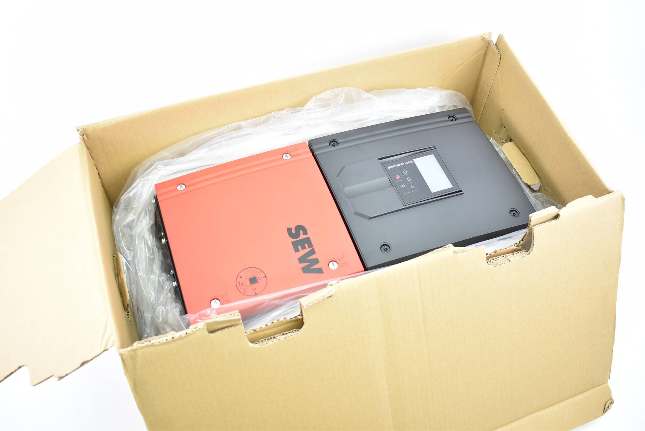 SEW Movitrac Frequenzumrichter 30kW 380-480V MCLTPB0300503415 ( 18265693 )