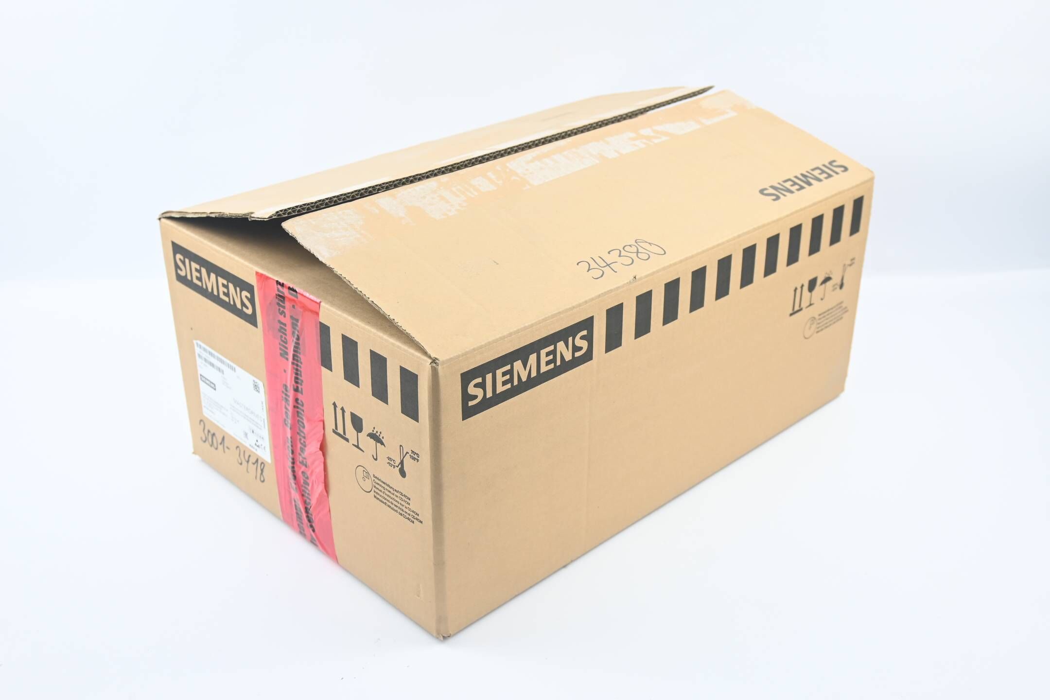 Siemens Masterdrive 6SE7021-0TP50-Z ( 6SE7 021-0TP50-Z ) Z=G91+C23+F01 ( E.J )