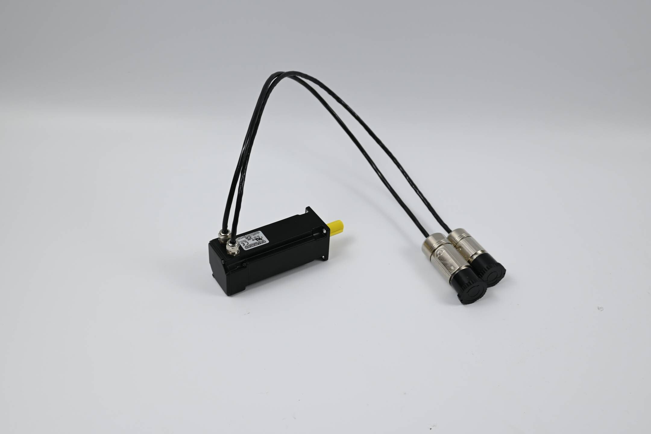 Kollmorgen Servomotor AKM13C-ANCNR-00 ( AKM13CANCNR00 )