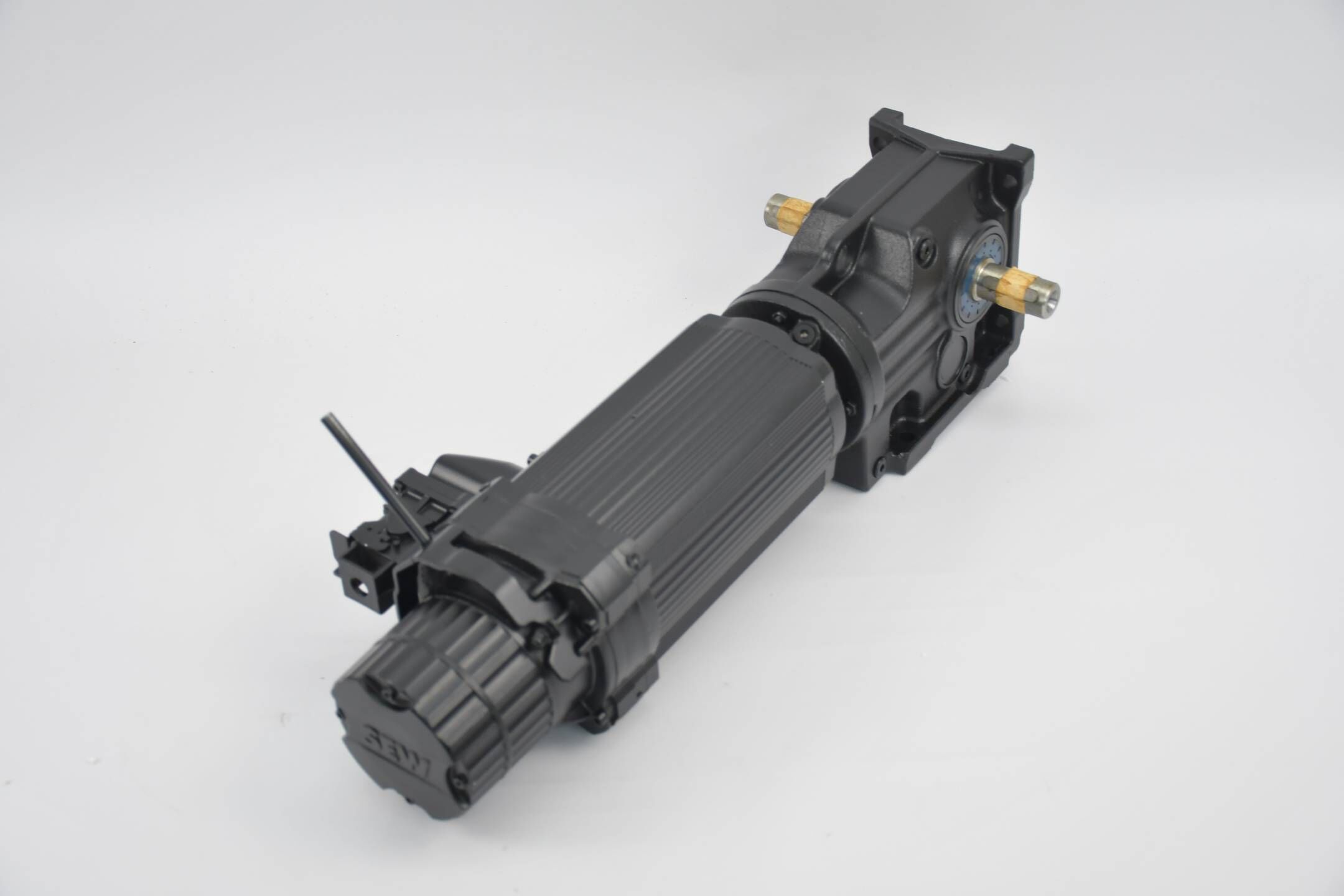 SEW Eurodrive Getriebemotor K37 CM71L/BR/HR/TF/AK1H/SB50