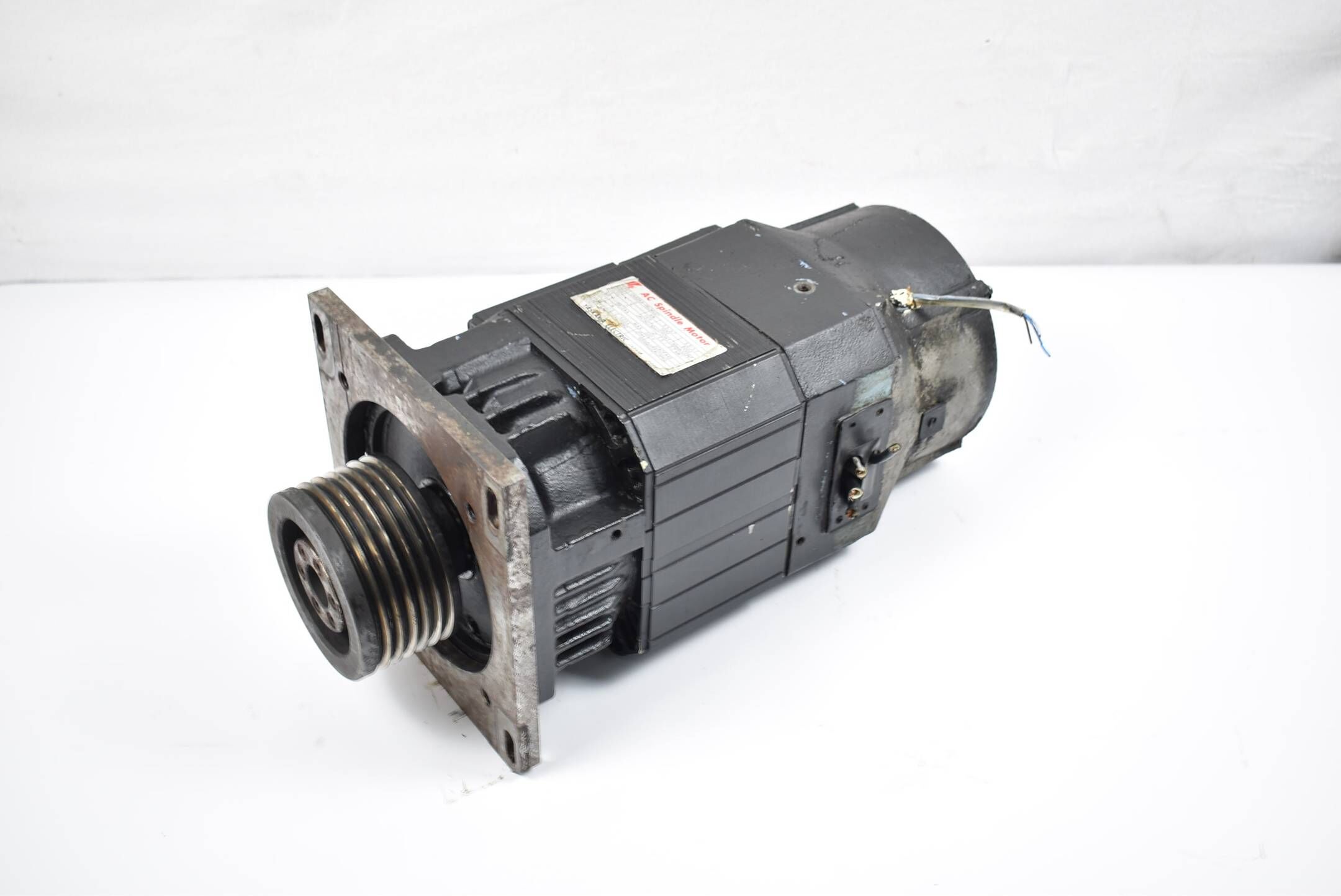Yaskawa Electric AC Spindle Motor UAASKA-06CMU21