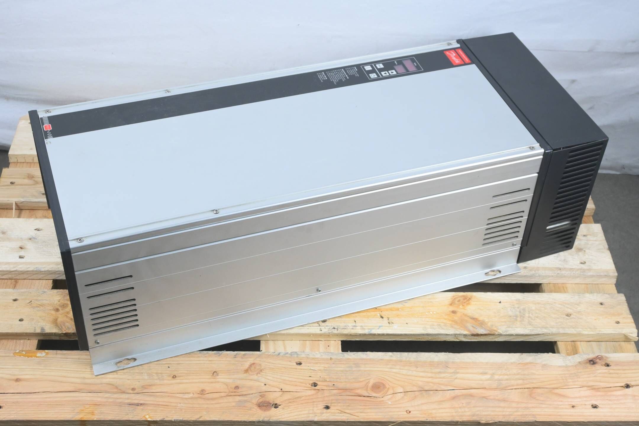 Danfoss Frequenzumrichter VLT Type 3022 ( 175H1238 )