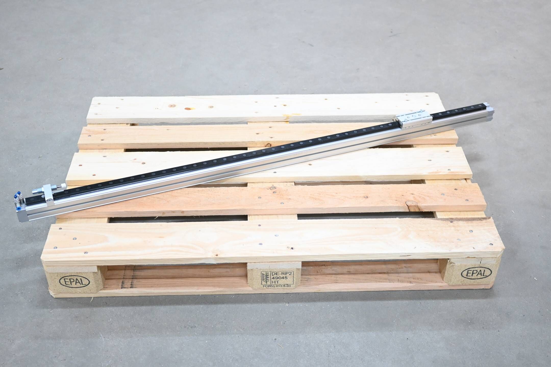 Festo Linearantrieb DGPL-25-1300-PPV-A-KF-B ( 161792 )