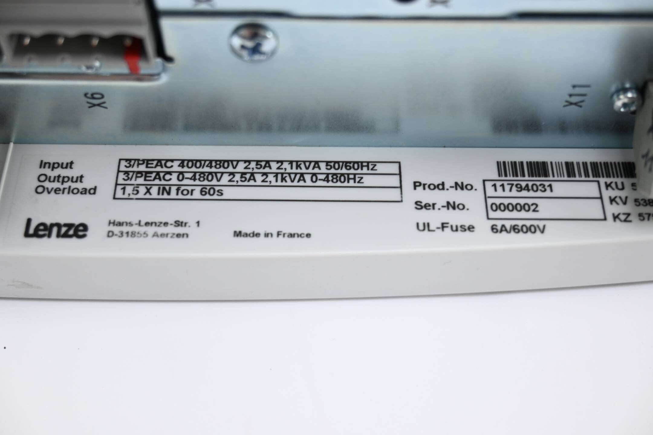 Lenze Frequenzumrichter EVS9322-ESV004 ( 13462395 )