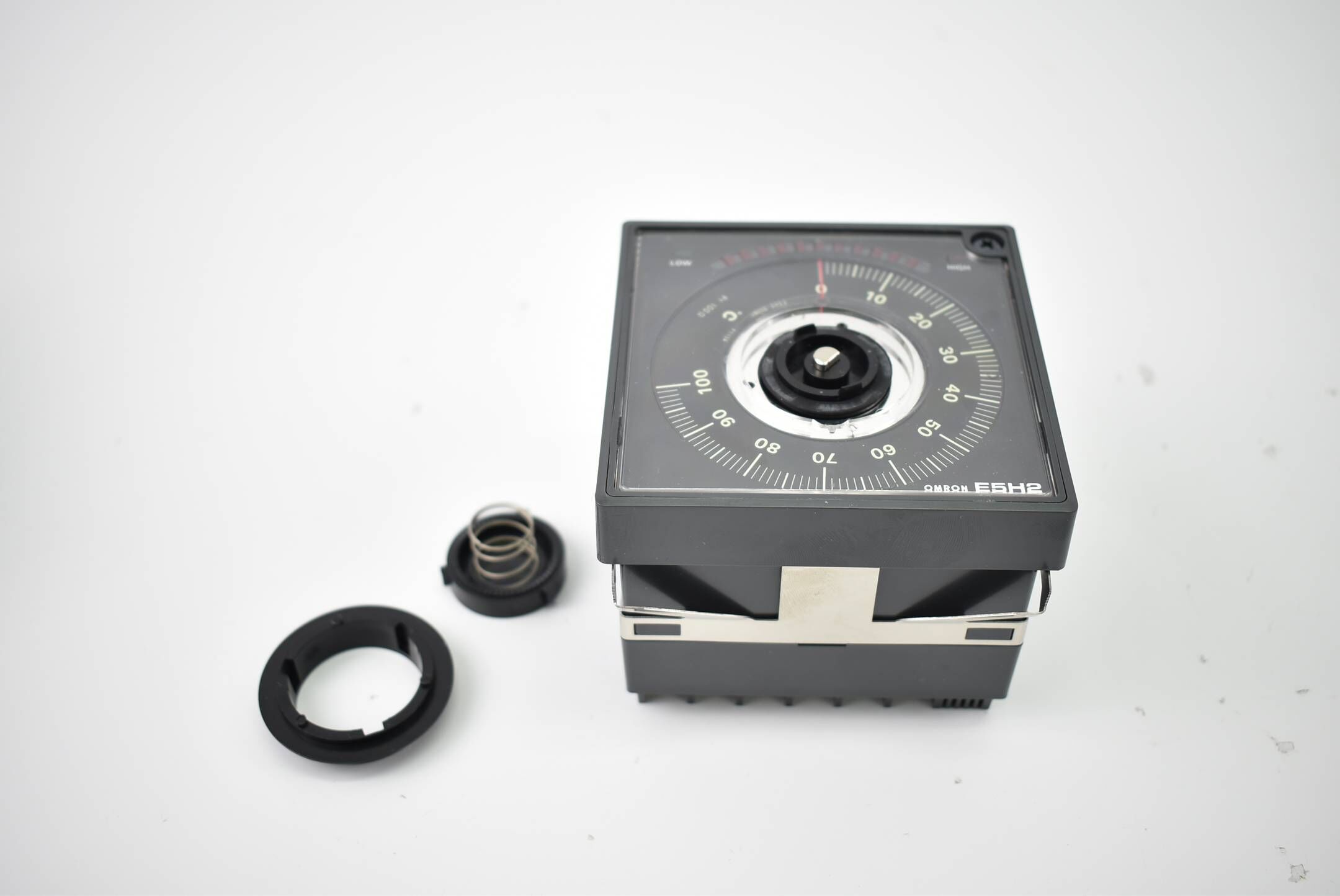 Omron Temperatur Controller 0-100°C 110/220VAC ( E5H2-YPT DIN ) E5H2-YPTDIN